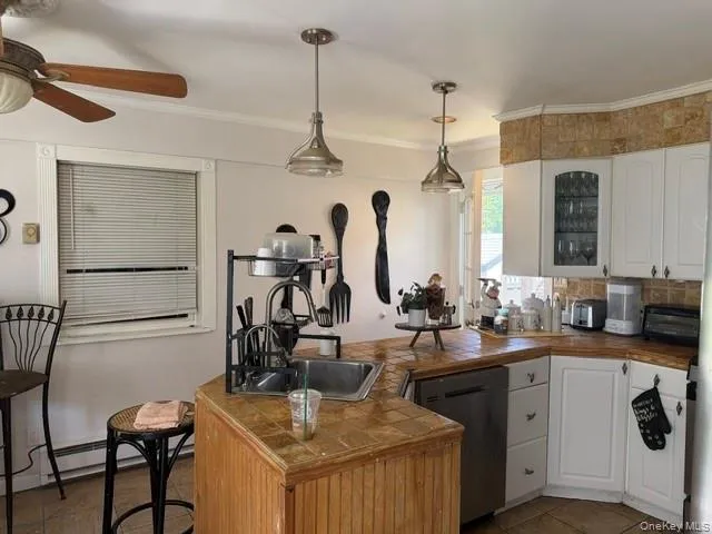231 Dorchester Road, Hempstead, NY, 4 Bedrooms Bedrooms, 8 Rooms Rooms,2 BathroomsBathrooms,Residential,For Rent,Dorchester,0,1006151 231 Dorchester Road, Hempstead, NY, 4 Bedrooms Bedrooms, 8 Rooms Rooms,2 BathroomsBathrooms,Residential,For Rent,Dorchester,0,1006151