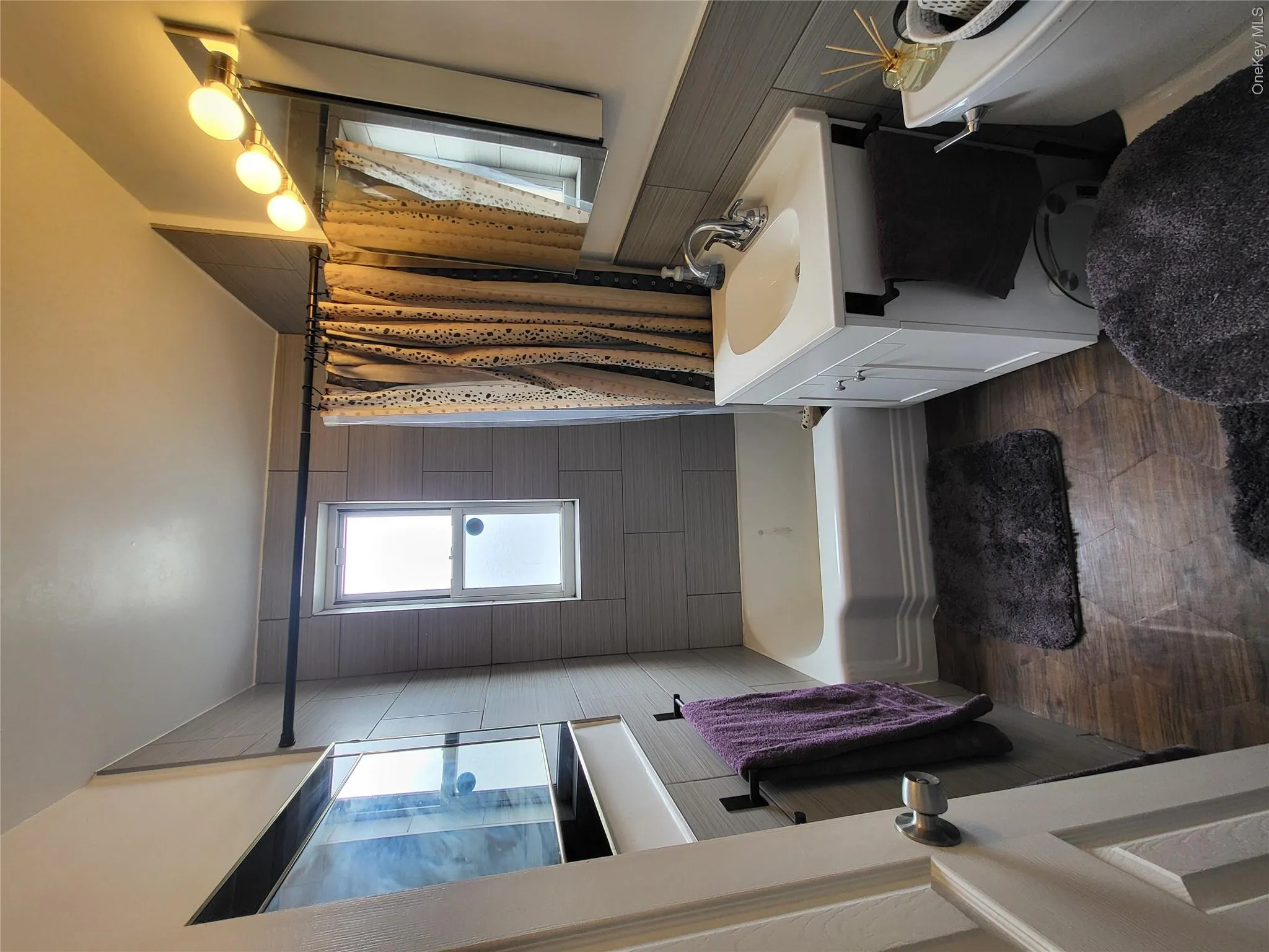 3176 Decatur Avenue, New York, NY, 1 Bedroom Bedrooms, 4 Rooms Rooms,1 BathroomBathrooms,Residential,For Rent,Decatur,0,1006159 3176 Decatur Avenue, New York, NY, 1 Bedroom Bedrooms, 4 Rooms Rooms,1 BathroomBathrooms,Residential,For Rent,Decatur,0,1006159