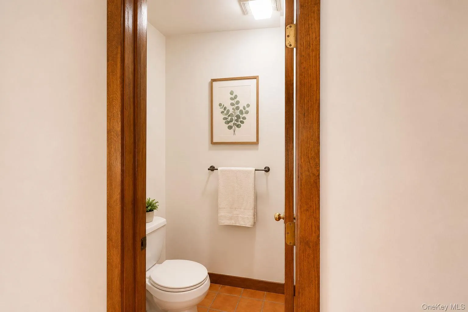 1st Level Powder Room 1st Level Powder Room