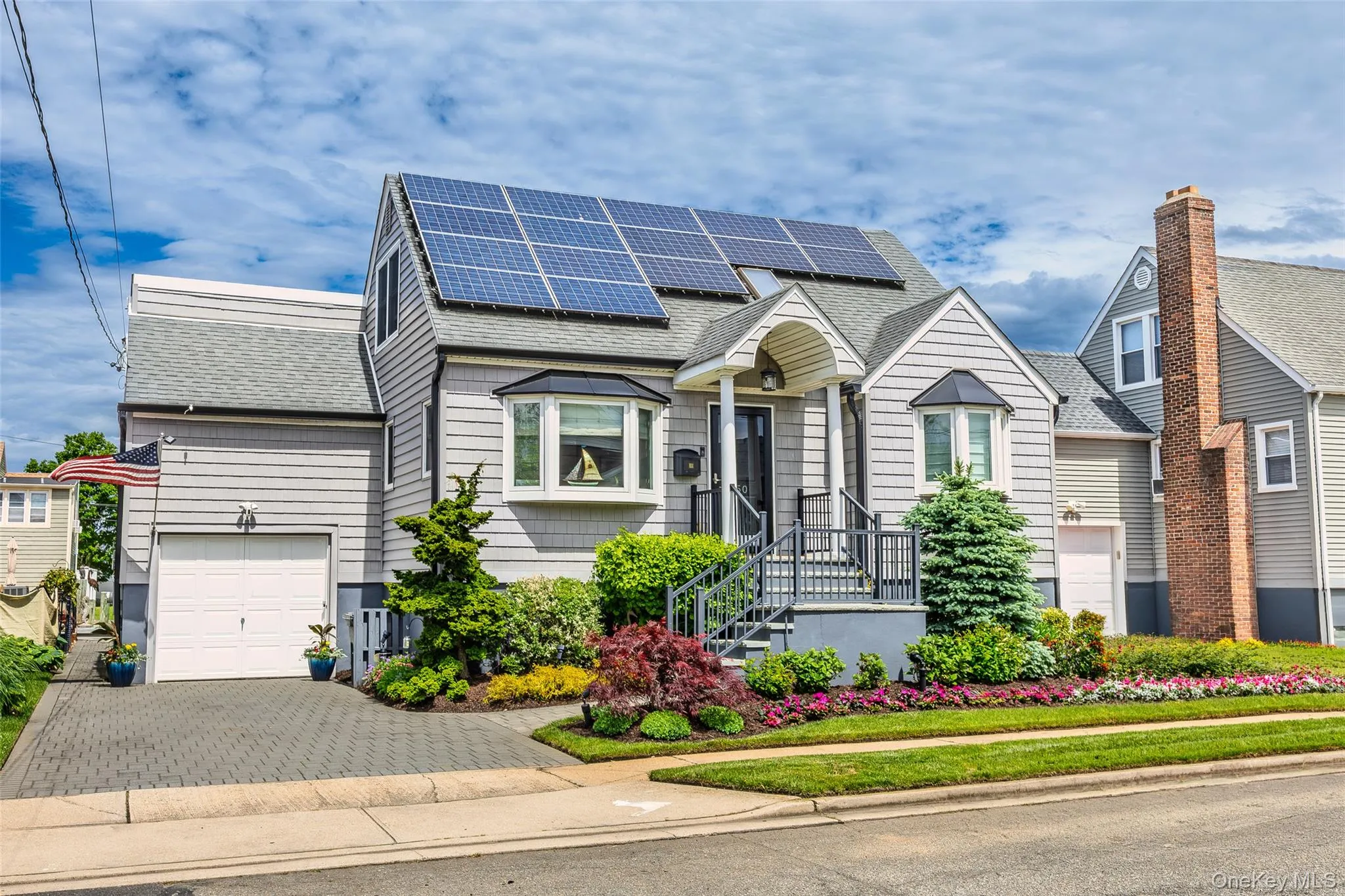Gorgeous Curb Appeal! Gorgeous Curb Appeal!