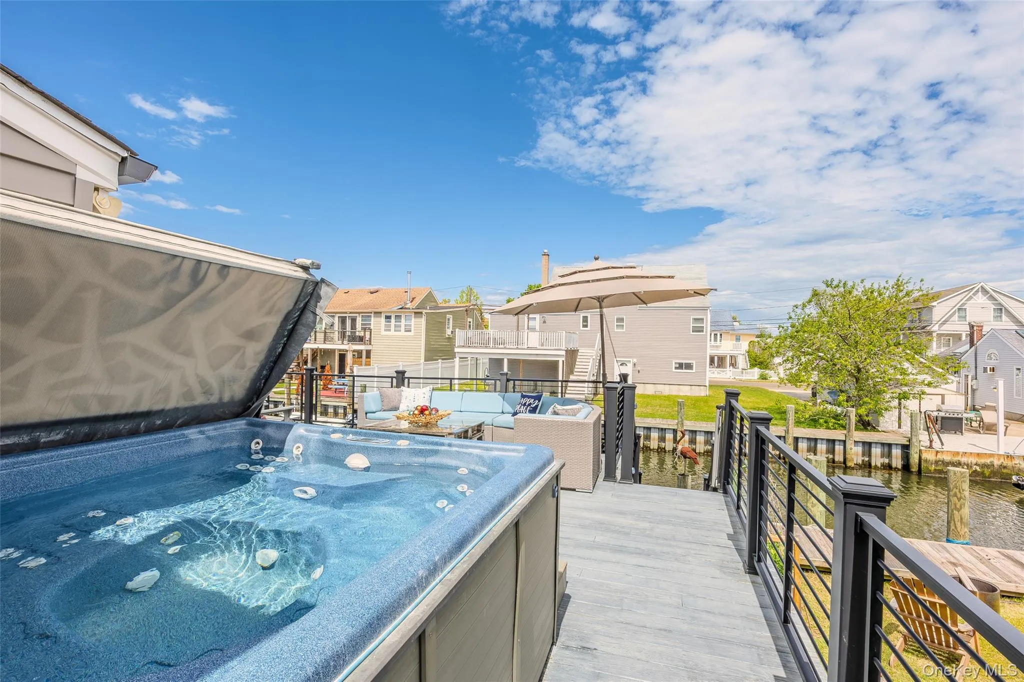 Hot Tub! Hot Tub!