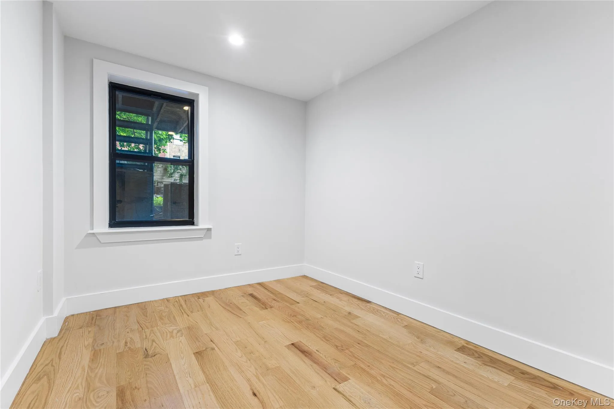 118 Cooper Street, New York, NY, 2 Bedrooms Bedrooms, 2 Rooms Rooms,1 BathroomBathrooms,Residential Lease,For Rent,Cooper,0,1006175 118 Cooper Street, New York, NY, 2 Bedrooms Bedrooms, 2 Rooms Rooms,1 BathroomBathrooms,Residential Lease,For Rent,Cooper,0,1006175