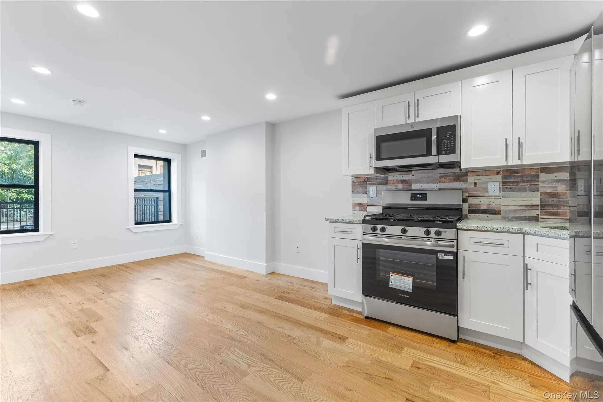 118 Cooper Street, New York, NY, 2 Bedrooms Bedrooms, 2 Rooms Rooms,1 BathroomBathrooms,Residential Lease,For Rent,Cooper,0,1006175 118 Cooper Street, New York, NY, 2 Bedrooms Bedrooms, 2 Rooms Rooms,1 BathroomBathrooms,Residential Lease,For Rent,Cooper,0,1006175