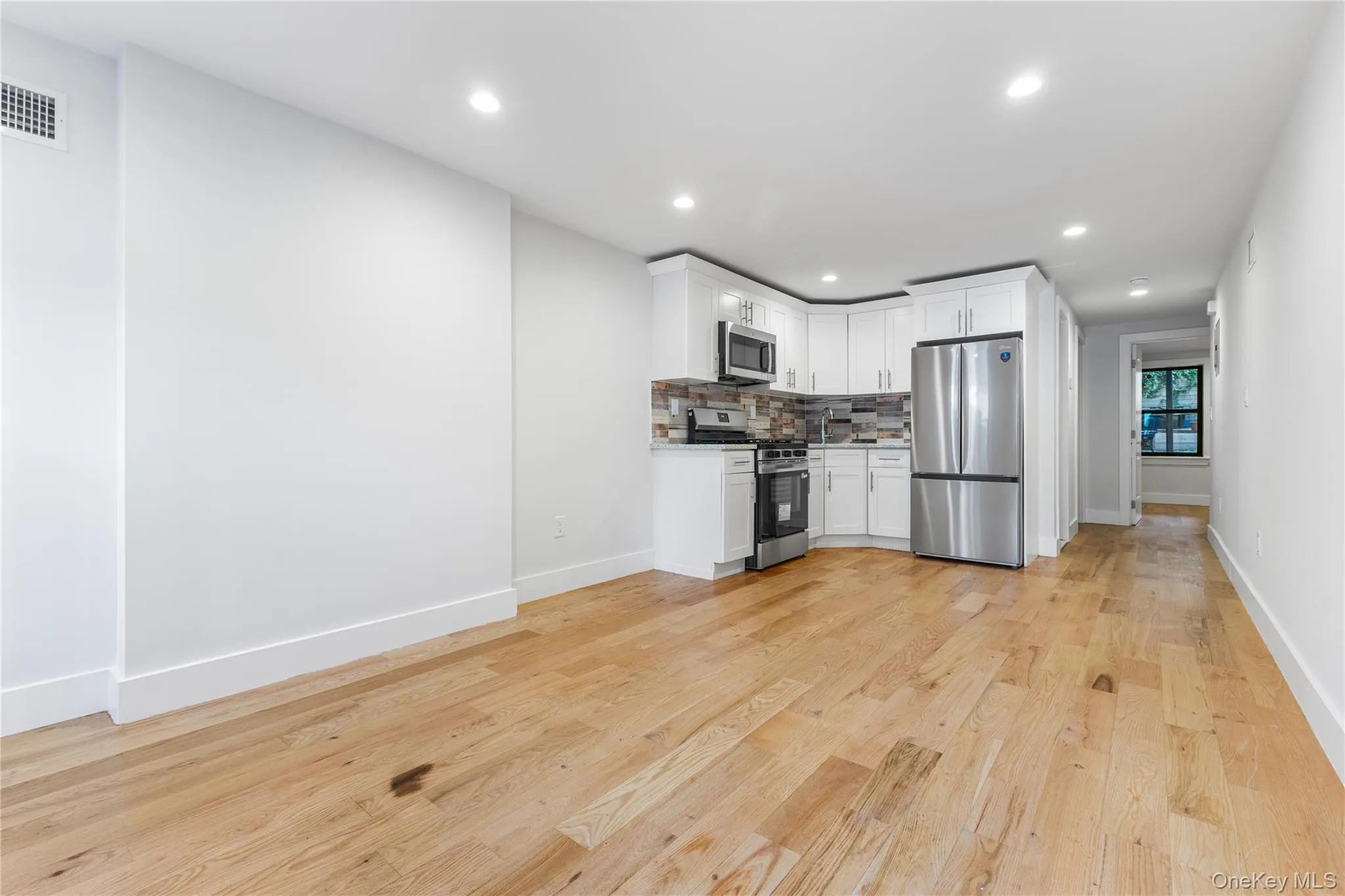 118 Cooper Street, New York, NY, 2 Bedrooms Bedrooms, 2 Rooms Rooms,1 BathroomBathrooms,Residential Lease,For Rent,Cooper,0,1006175 118 Cooper Street, New York, NY, 2 Bedrooms Bedrooms, 2 Rooms Rooms,1 BathroomBathrooms,Residential Lease,For Rent,Cooper,0,1006175