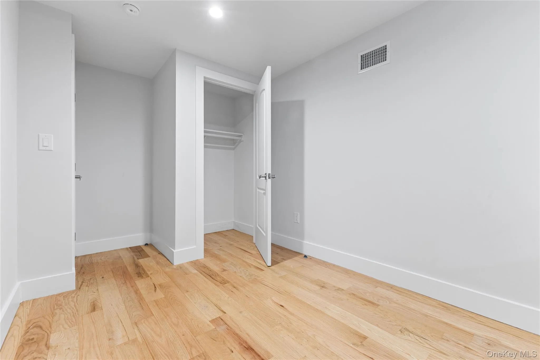 118 Cooper Street, New York, NY, 2 Bedrooms Bedrooms, 2 Rooms Rooms,1 BathroomBathrooms,Residential Lease,For Rent,Cooper,0,1006175 118 Cooper Street, New York, NY, 2 Bedrooms Bedrooms, 2 Rooms Rooms,1 BathroomBathrooms,Residential Lease,For Rent,Cooper,0,1006175
