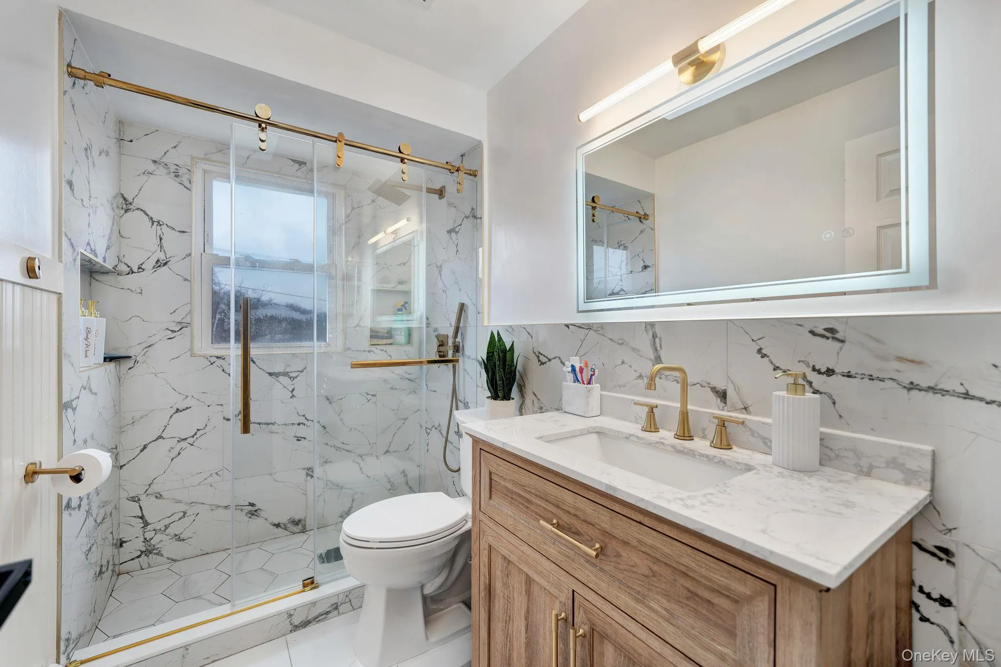 9 Valley View Drive, Yonkers, NY, 4 Bedrooms Bedrooms, 8 Rooms Rooms,3 BathroomsBathrooms,Residential,For Rent,Valley View,0,1006178 9 Valley View Drive, Yonkers, NY, 4 Bedrooms Bedrooms, 8 Rooms Rooms,3 BathroomsBathrooms,Residential,For Rent,Valley View,0,1006178