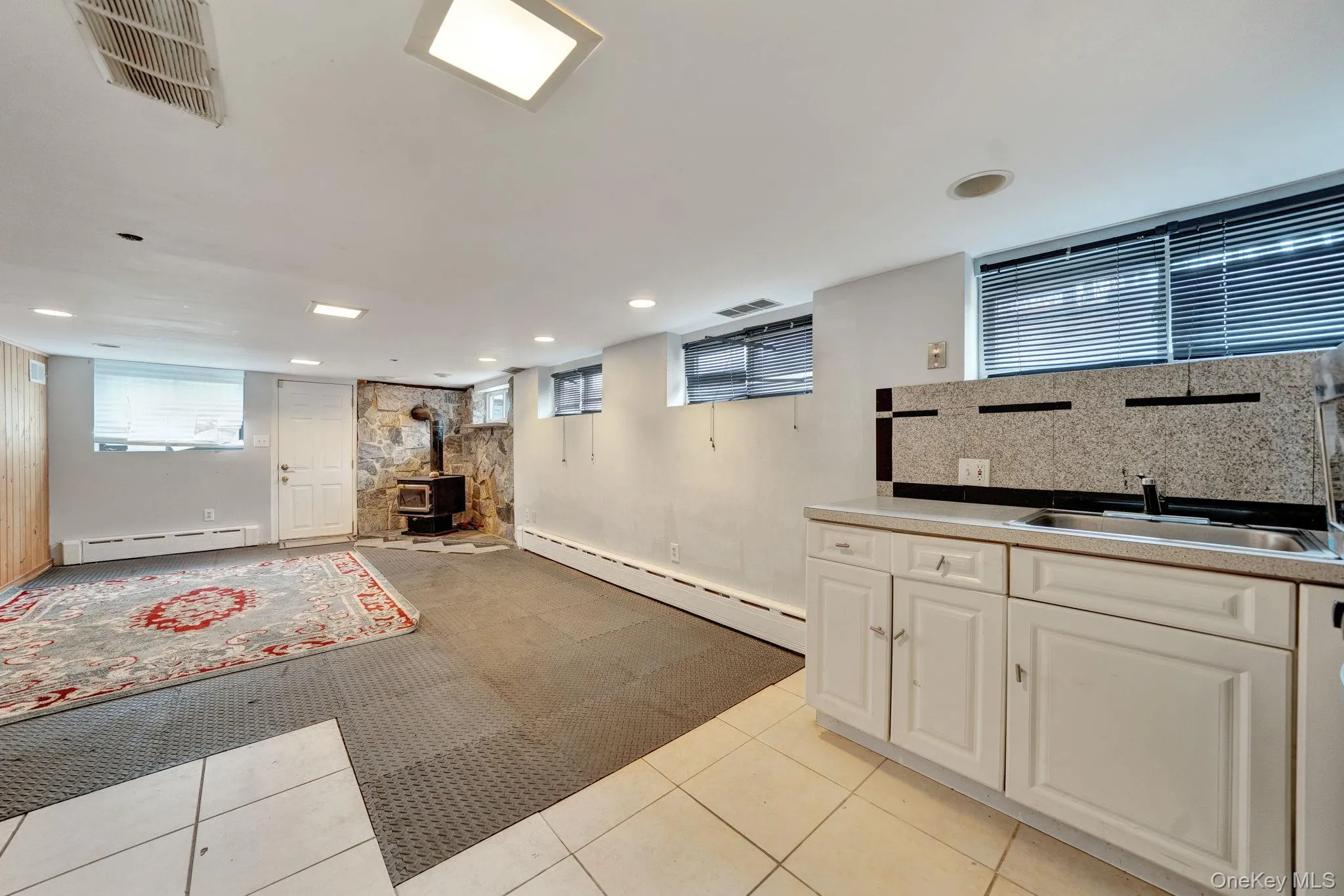 9 Valley View Drive, Yonkers, NY, 4 Bedrooms Bedrooms, 8 Rooms Rooms,3 BathroomsBathrooms,Residential,For Rent,Valley View,0,1006178 9 Valley View Drive, Yonkers, NY, 4 Bedrooms Bedrooms, 8 Rooms Rooms,3 BathroomsBathrooms,Residential,For Rent,Valley View,0,1006178