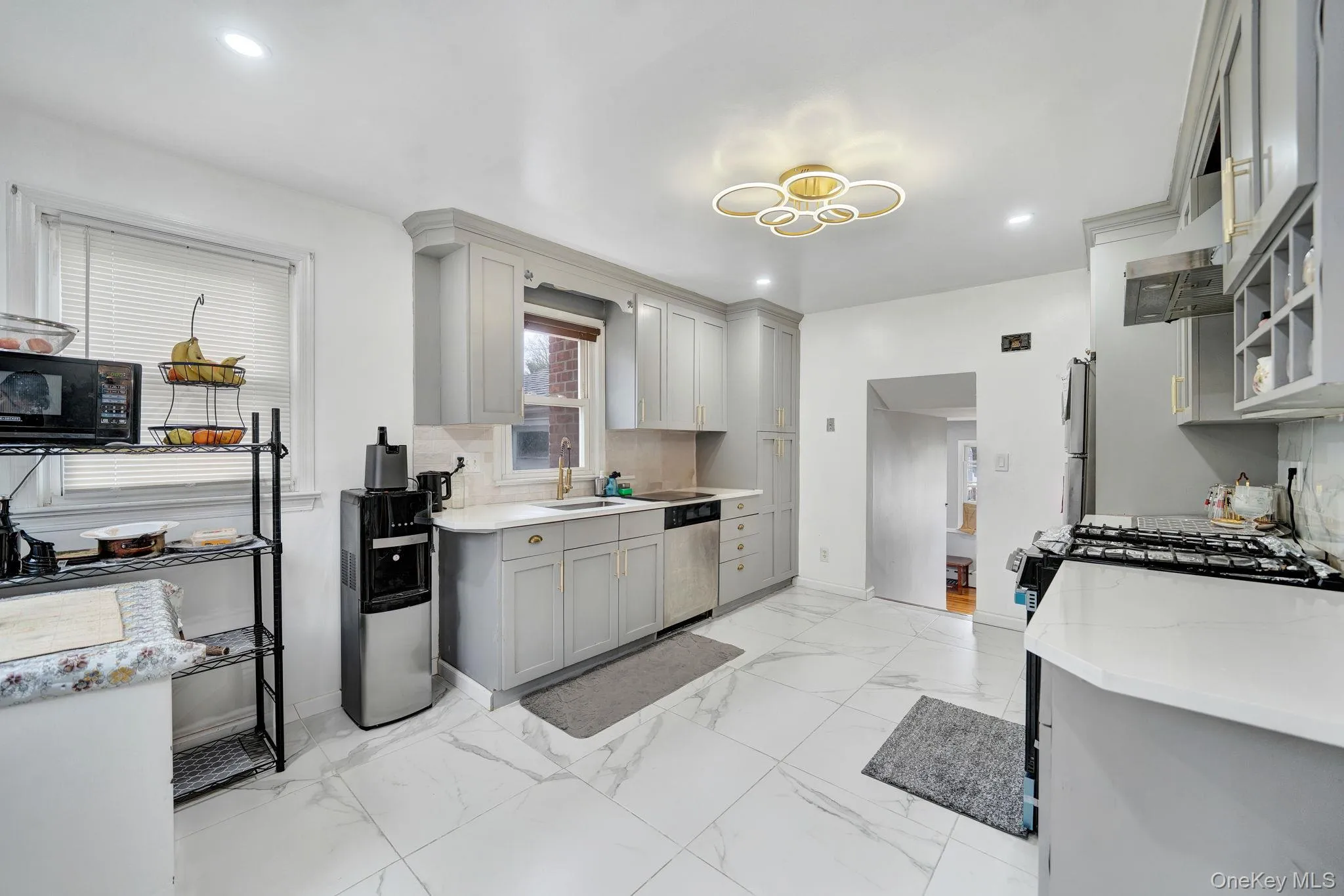 9 Valley View Drive, Yonkers, NY, 4 Bedrooms Bedrooms, 8 Rooms Rooms,3 BathroomsBathrooms,Residential,For Rent,Valley View,0,1006178 9 Valley View Drive, Yonkers, NY, 4 Bedrooms Bedrooms, 8 Rooms Rooms,3 BathroomsBathrooms,Residential,For Rent,Valley View,0,1006178