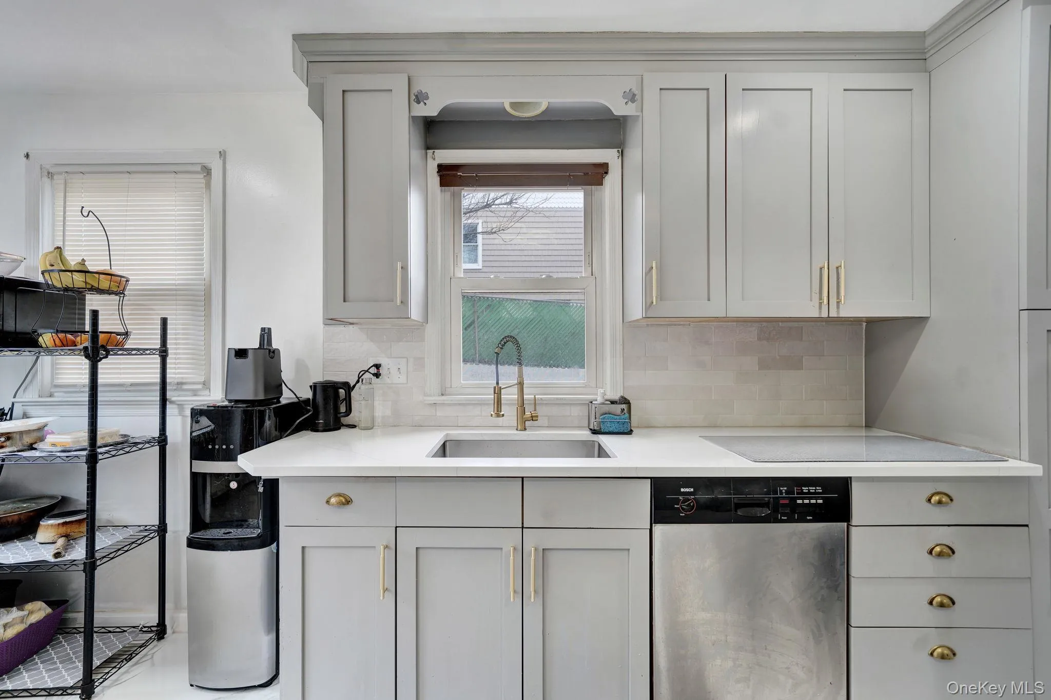 9 Valley View Drive, Yonkers, NY, 4 Bedrooms Bedrooms, 8 Rooms Rooms,3 BathroomsBathrooms,Residential,For Rent,Valley View,0,1006178 9 Valley View Drive, Yonkers, NY, 4 Bedrooms Bedrooms, 8 Rooms Rooms,3 BathroomsBathrooms,Residential,For Rent,Valley View,0,1006178