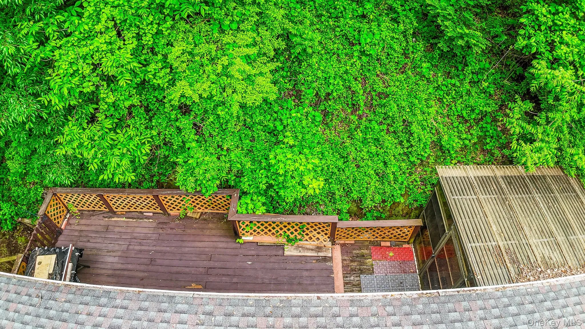 Arial of the back deck Arial of the back deck