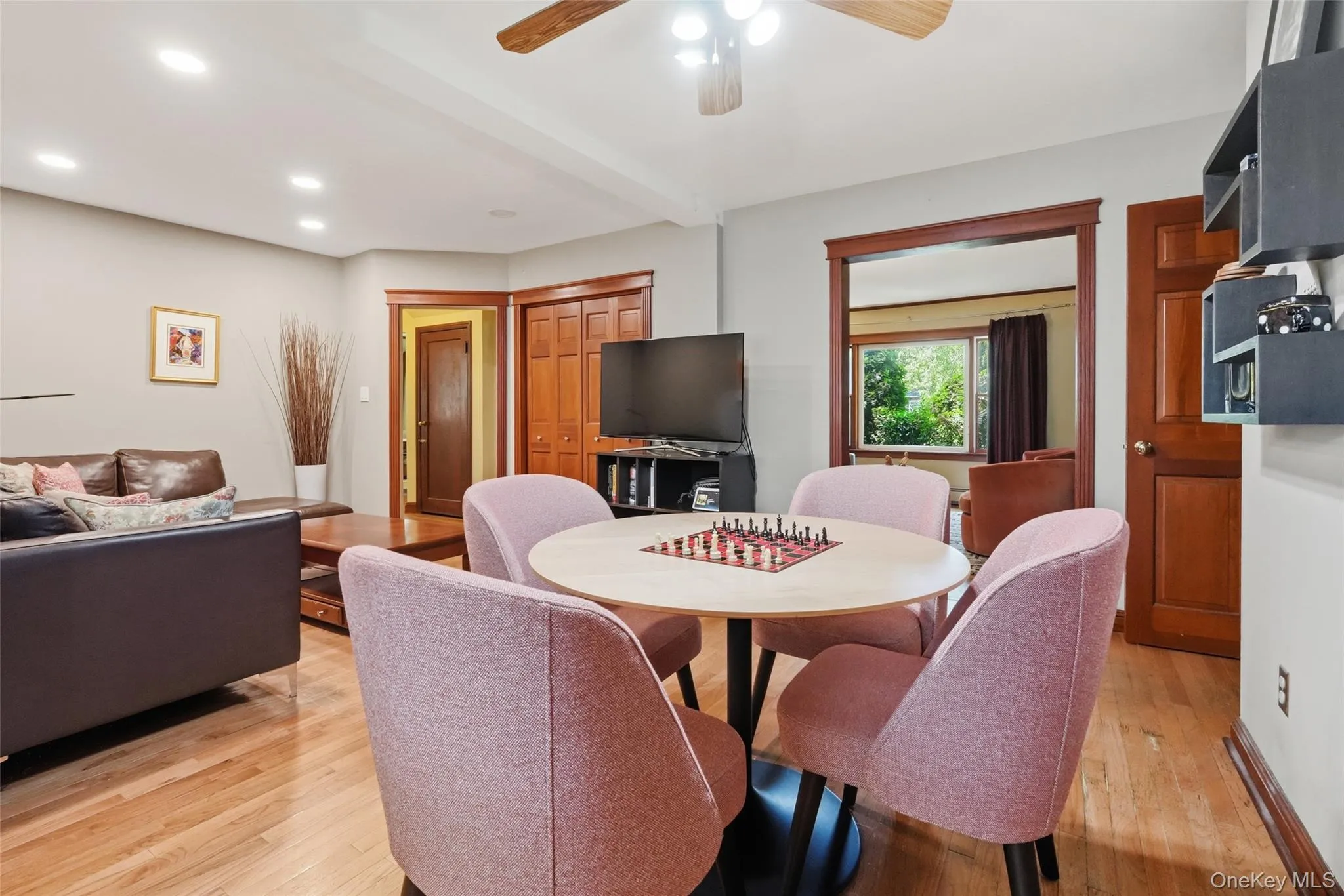 2595 Yorktown Street, Hempstead, NY, 3 Bedrooms Bedrooms, 8 Rooms Rooms,2 BathroomsBathrooms,Residential,For Rent,Yorktown,0,1006190 2595 Yorktown Street, Hempstead, NY, 3 Bedrooms Bedrooms, 8 Rooms Rooms,2 BathroomsBathrooms,Residential,For Rent,Yorktown,0,1006190