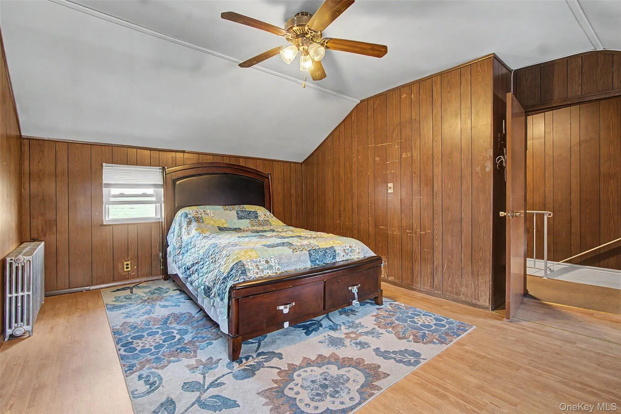 1608 Merry Avenue, New York, NY, 2 Bedrooms Bedrooms, 5 Rooms Rooms,1 BathroomBathrooms,Residential,For Rent,Merry,0,1006195 1608 Merry Avenue, New York, NY, 2 Bedrooms Bedrooms, 5 Rooms Rooms,1 BathroomBathrooms,Residential,For Rent,Merry,0,1006195