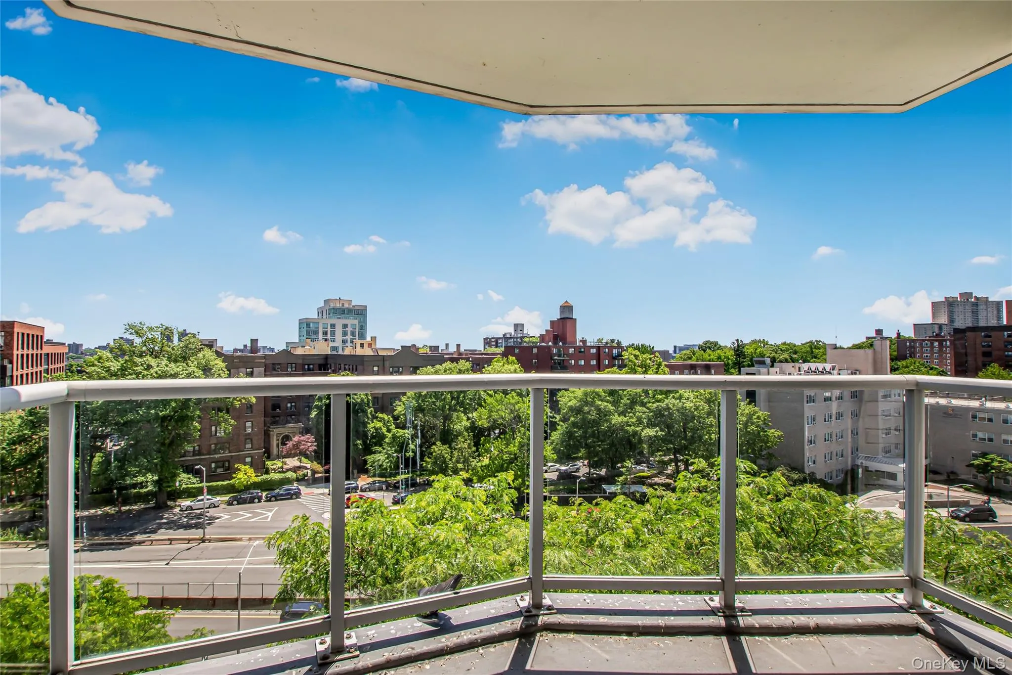 3333 Henry Hudson Parkway, New York, NY, 1 Bedroom Bedrooms, 4 Rooms Rooms,1 BathroomBathrooms,Residential,For Rent,Henry Hudson,0,1006197 3333 Henry Hudson Parkway, New York, NY, 1 Bedroom Bedrooms, 4 Rooms Rooms,1 BathroomBathrooms,Residential,For Rent,Henry Hudson,0,1006197