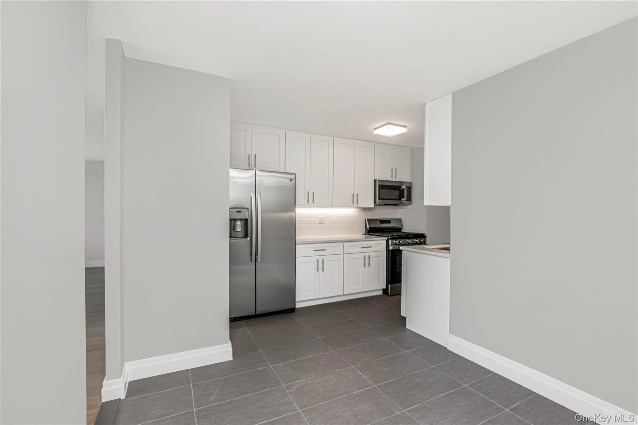 3333 Henry Hudson Parkway, New York, NY, 1 Bedroom Bedrooms, 4 Rooms Rooms,1 BathroomBathrooms,Residential,For Rent,Henry Hudson,0,1006197 3333 Henry Hudson Parkway, New York, NY, 1 Bedroom Bedrooms, 4 Rooms Rooms,1 BathroomBathrooms,Residential,For Rent,Henry Hudson,0,1006197