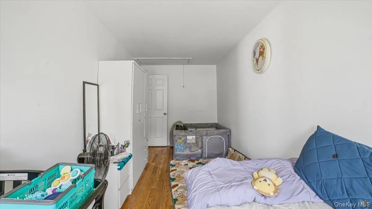 3093 Royal Avenue, Hempstead, NY, 2 Bedrooms Bedrooms, 5 Rooms Rooms,1 BathroomBathrooms,Residential,For Rent,Royal,0,1006198 3093 Royal Avenue, Hempstead, NY, 2 Bedrooms Bedrooms, 5 Rooms Rooms,1 BathroomBathrooms,Residential,For Rent,Royal,0,1006198