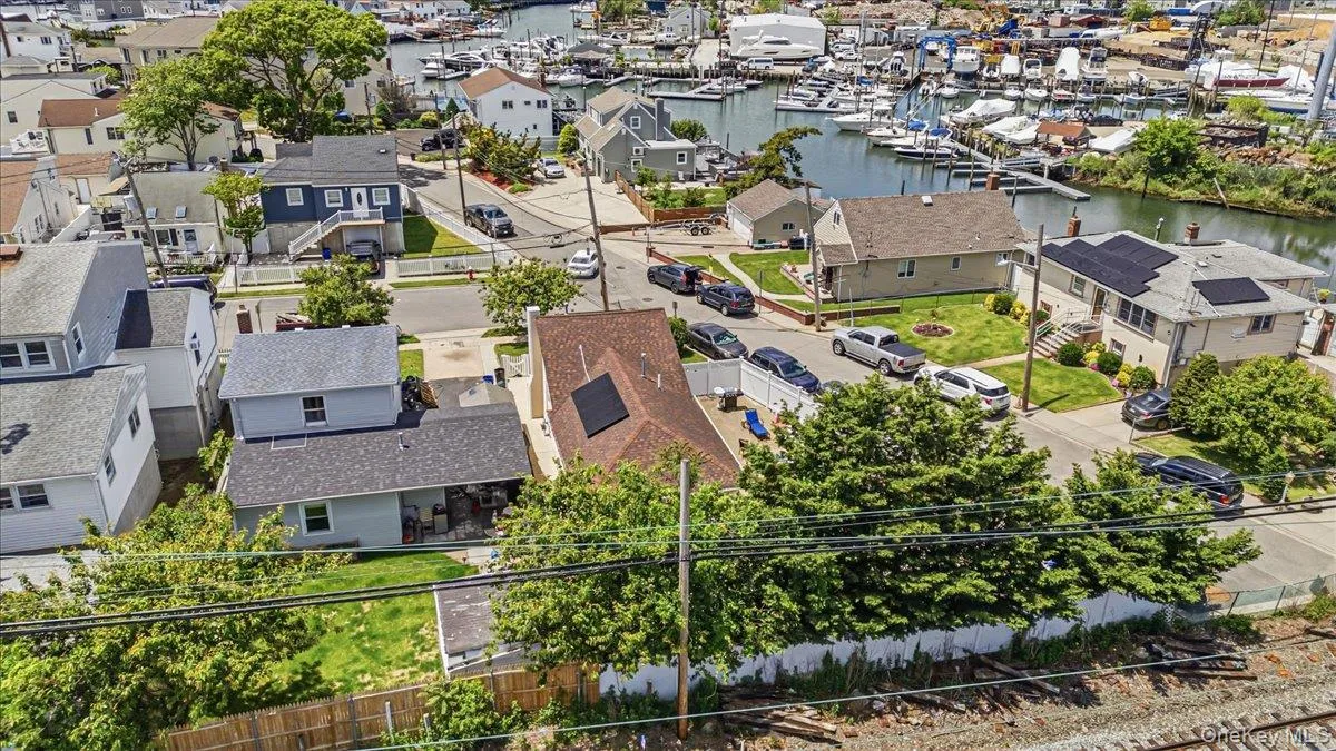 3093 Royal Avenue, Hempstead, NY, 2 Bedrooms Bedrooms, 5 Rooms Rooms,1 BathroomBathrooms,Residential,For Rent,Royal,0,1006198 3093 Royal Avenue, Hempstead, NY, 2 Bedrooms Bedrooms, 5 Rooms Rooms,1 BathroomBathrooms,Residential,For Rent,Royal,0,1006198