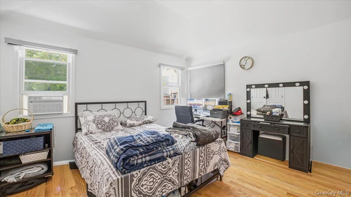 3093 Royal Avenue, Hempstead, NY, 2 Bedrooms Bedrooms, 5 Rooms Rooms,1 BathroomBathrooms,Residential,For Rent,Royal,0,1006198 3093 Royal Avenue, Hempstead, NY, 2 Bedrooms Bedrooms, 5 Rooms Rooms,1 BathroomBathrooms,Residential,For Rent,Royal,0,1006198