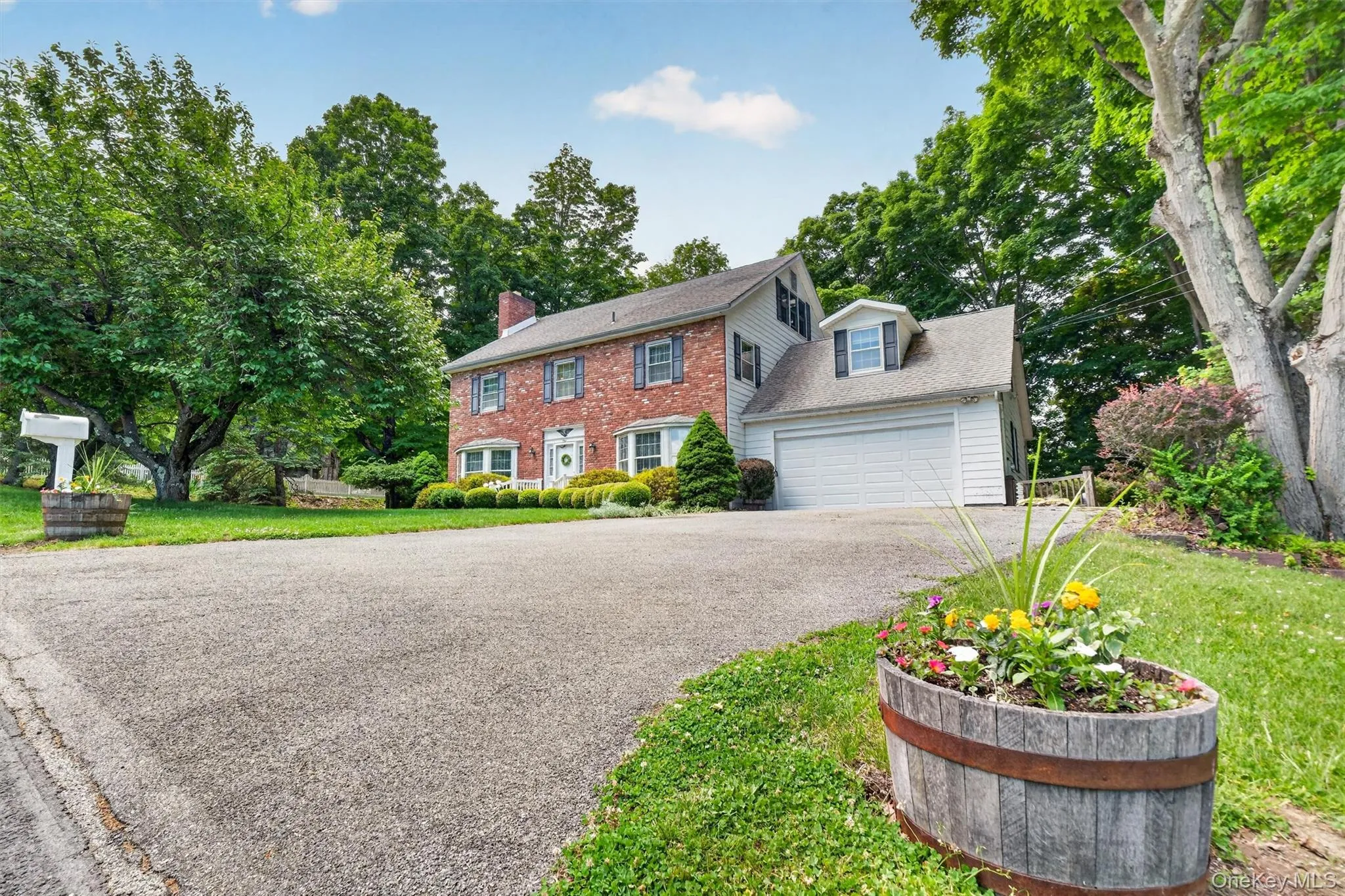 Ample off street parking and 2+ cars garage (main garage and a lower level garage) Ample off street parking and 2+ cars garage (main garage and a lower level garage)