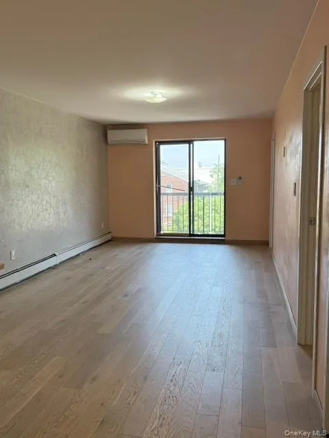 135-08 82nd Avenue, New York, NY, 2 Bedrooms Bedrooms, 4 Rooms Rooms,1 BathroomBathrooms,Residential,For Rent,82nd,0,1006205 135-08 82nd Avenue, New York, NY, 2 Bedrooms Bedrooms, 4 Rooms Rooms,1 BathroomBathrooms,Residential,For Rent,82nd,0,1006205