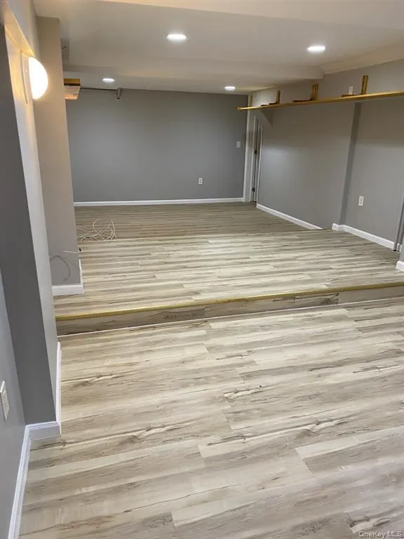94 4th Avenue, Islip, NY, 2 Rooms Rooms,1 BathroomBathrooms,Residential Lease,For Rent,4th,0,1006209 94 4th Avenue, Islip, NY, 2 Rooms Rooms,1 BathroomBathrooms,Residential Lease,For Rent,4th,0,1006209