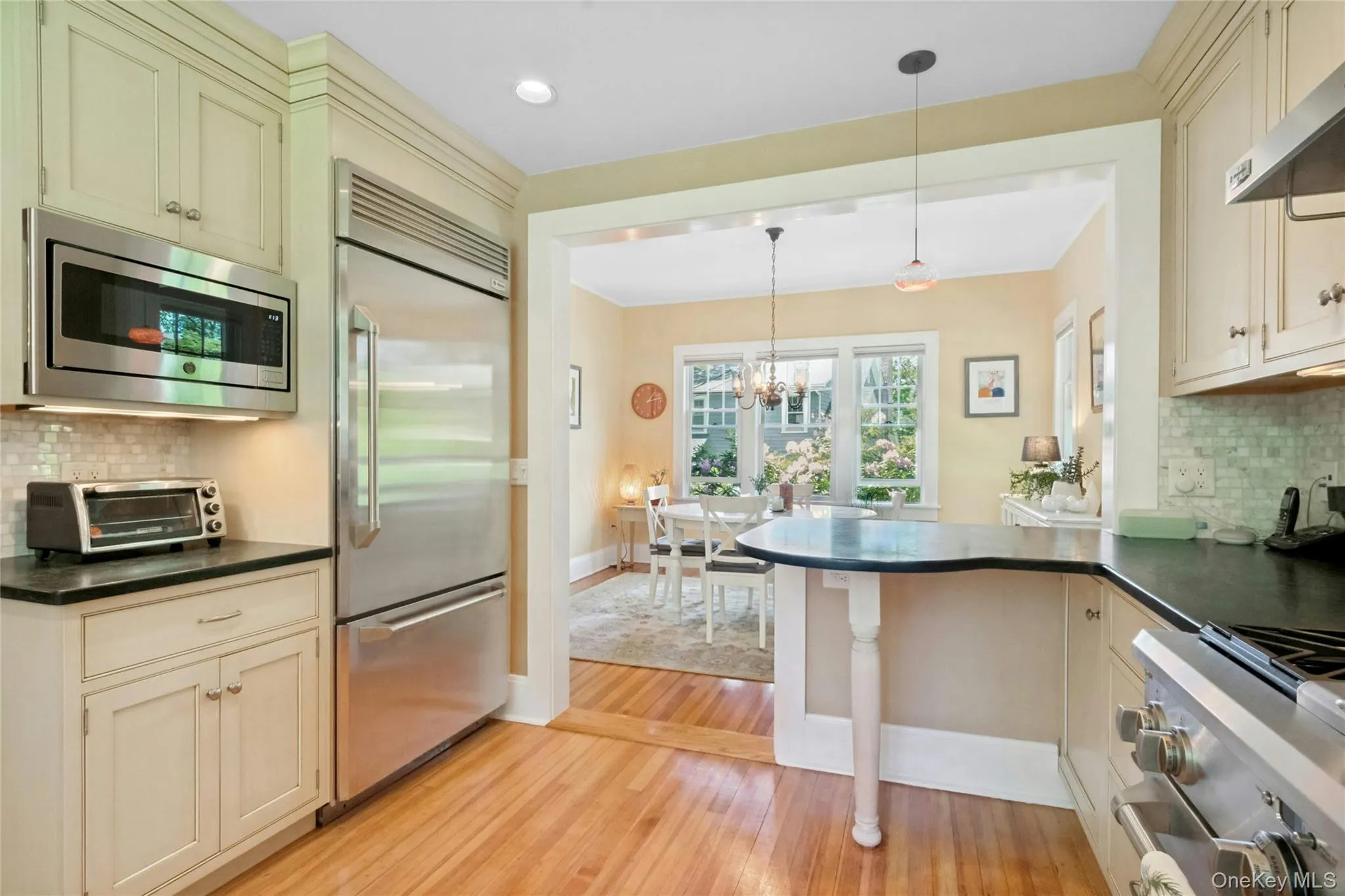11 Sarven Court, Greenburgh, NY, 3 Bedrooms Bedrooms, 7 Rooms Rooms,2 BathroomsBathrooms,Residential,For Rent,Sarven,0,1006211 11 Sarven Court, Greenburgh, NY, 3 Bedrooms Bedrooms, 7 Rooms Rooms,2 BathroomsBathrooms,Residential,For Rent,Sarven,0,1006211