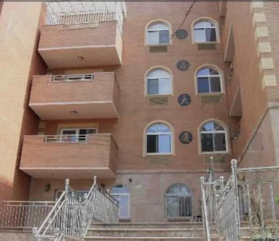 11128 37th Avenue, New York, NY, 1 Bedroom Bedrooms, 3 Rooms Rooms,1 BathroomBathrooms,Residential,For Rent,37th,0,1006223 11128 37th Avenue, New York, NY, 1 Bedroom Bedrooms, 3 Rooms Rooms,1 BathroomBathrooms,Residential,For Rent,37th,0,1006223