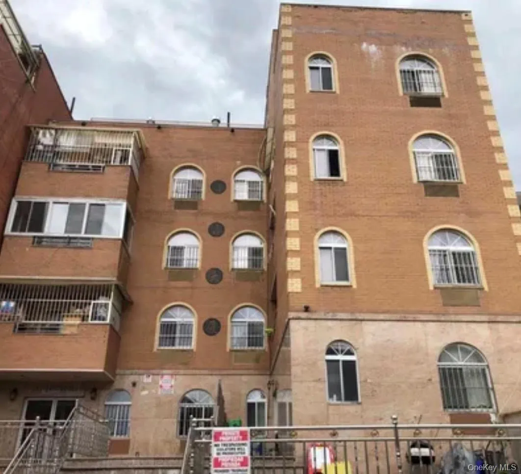 11128 37th Avenue, New York, NY, 1 Bedroom Bedrooms, 3 Rooms Rooms,1 BathroomBathrooms,Residential,For Rent,37th,0,1006223 11128 37th Avenue, New York, NY, 1 Bedroom Bedrooms, 3 Rooms Rooms,1 BathroomBathrooms,Residential,For Rent,37th,0,1006223