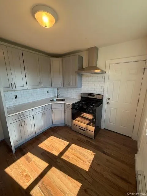6 Lockwood Avenue, Yonkers, NY, 1 Bedroom Bedrooms, 3 Rooms Rooms,1 BathroomBathrooms,Residential Lease,For Rent,Lockwood,0,1006224 6 Lockwood Avenue, Yonkers, NY, 1 Bedroom Bedrooms, 3 Rooms Rooms,1 BathroomBathrooms,Residential Lease,For Rent,Lockwood,0,1006224