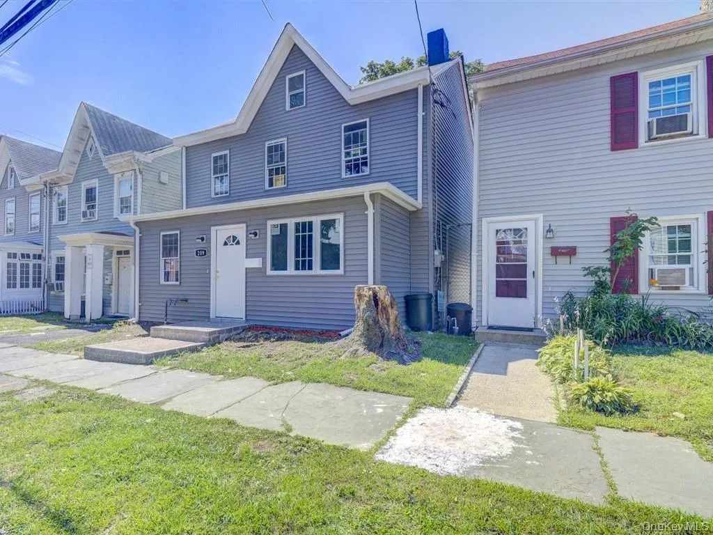 289 1st Street, Newburgh (city), NY, 2 Bedrooms Bedrooms, 4 Rooms Rooms,1 BathroomBathrooms,Residential,For Rent,1st,0,1006226 289 1st Street, Newburgh (city), NY, 2 Bedrooms Bedrooms, 4 Rooms Rooms,1 BathroomBathrooms,Residential,For Rent,1st,0,1006226