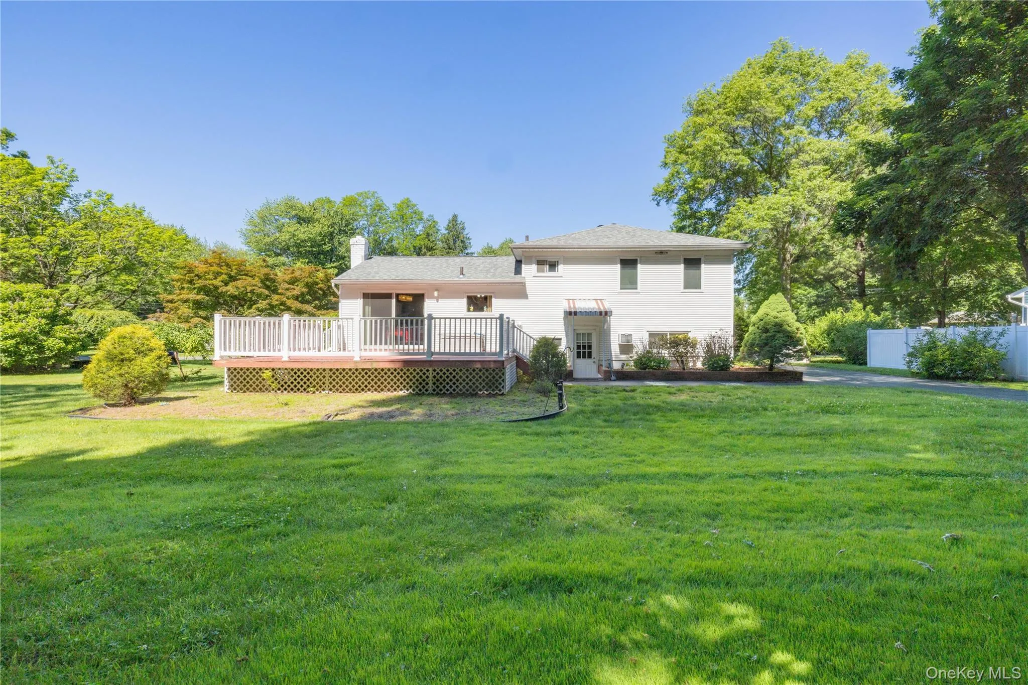 6 Beech Street, Clarkstown, NY, 3 Bedrooms Bedrooms, 8 Rooms Rooms,2 BathroomsBathrooms,Residential,For Rent,Beech,0,1006233 6 Beech Street, Clarkstown, NY, 3 Bedrooms Bedrooms, 8 Rooms Rooms,2 BathroomsBathrooms,Residential,For Rent,Beech,0,1006233