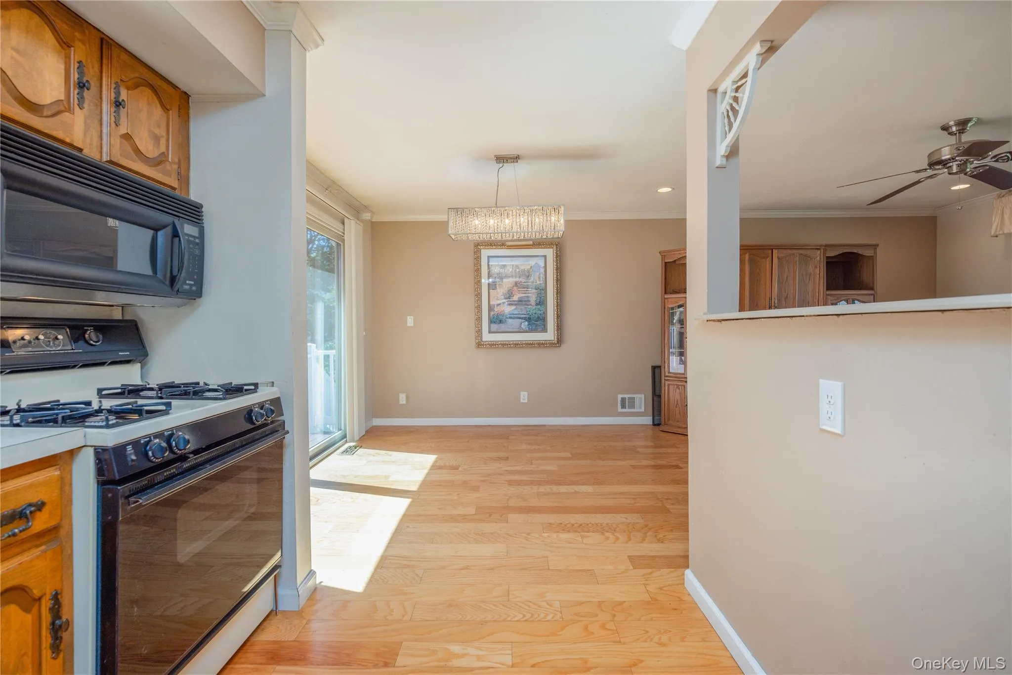 6 Beech Street, Clarkstown, NY, 3 Bedrooms Bedrooms, 8 Rooms Rooms,2 BathroomsBathrooms,Residential,For Rent,Beech,0,1006233 6 Beech Street, Clarkstown, NY, 3 Bedrooms Bedrooms, 8 Rooms Rooms,2 BathroomsBathrooms,Residential,For Rent,Beech,0,1006233
