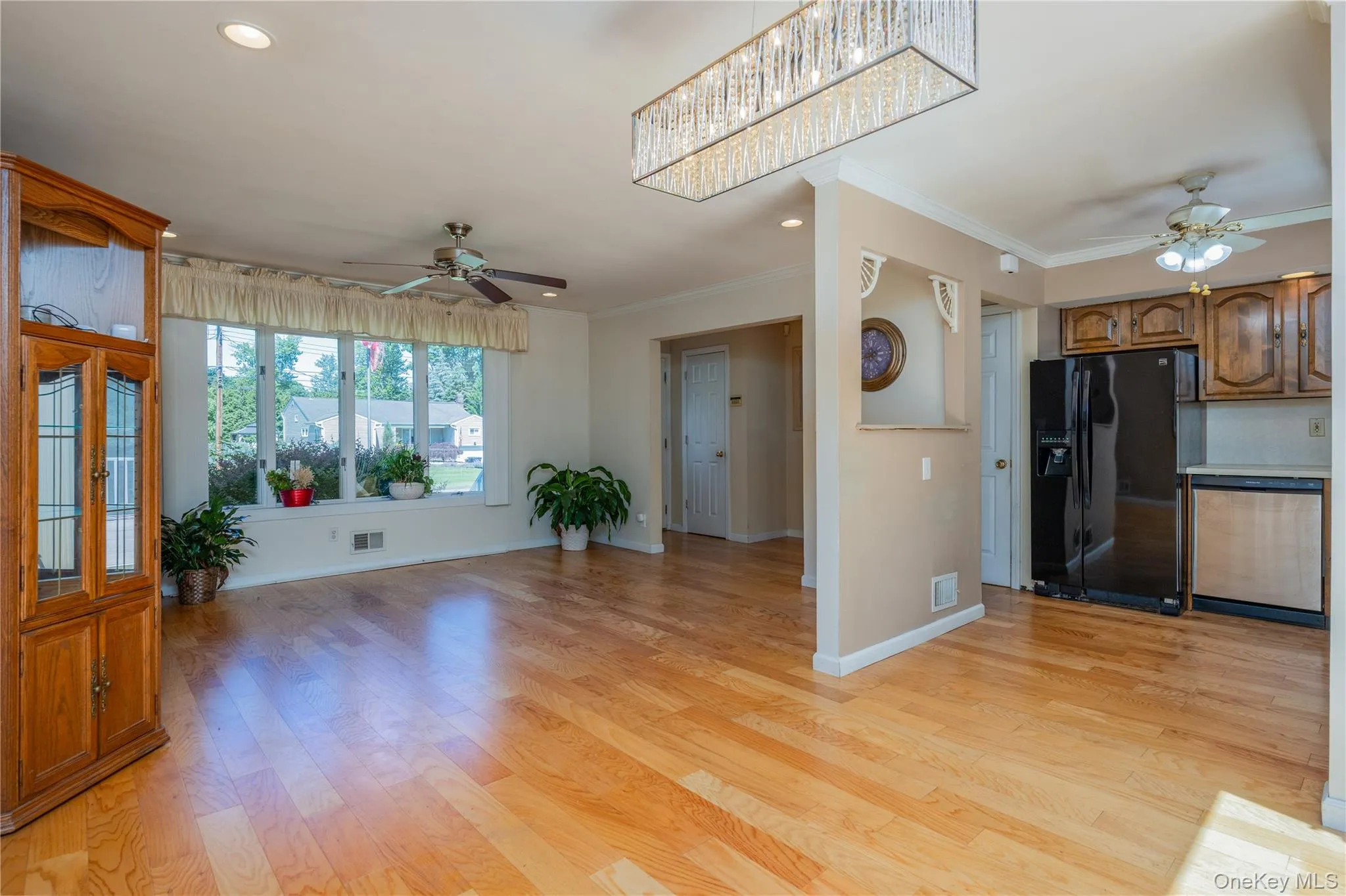 6 Beech Street, Clarkstown, NY, 3 Bedrooms Bedrooms, 8 Rooms Rooms,2 BathroomsBathrooms,Residential,For Rent,Beech,0,1006233 6 Beech Street, Clarkstown, NY, 3 Bedrooms Bedrooms, 8 Rooms Rooms,2 BathroomsBathrooms,Residential,For Rent,Beech,0,1006233
