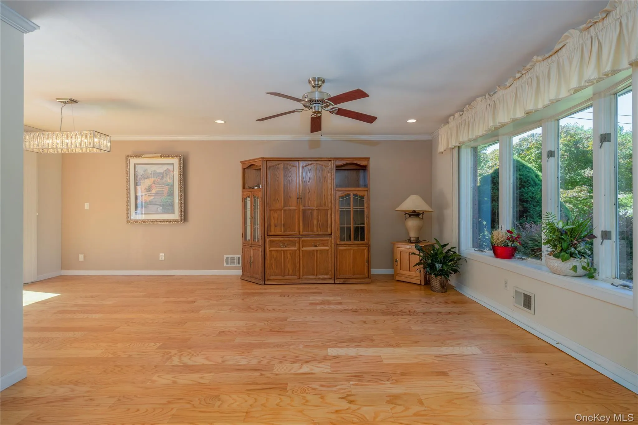 6 Beech Street, Clarkstown, NY, 3 Bedrooms Bedrooms, 8 Rooms Rooms,2 BathroomsBathrooms,Residential,For Rent,Beech,0,1006233 6 Beech Street, Clarkstown, NY, 3 Bedrooms Bedrooms, 8 Rooms Rooms,2 BathroomsBathrooms,Residential,For Rent,Beech,0,1006233
