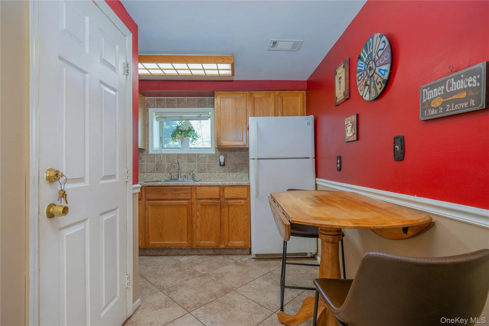 6 Beech Street, Clarkstown, NY, 3 Bedrooms Bedrooms, 8 Rooms Rooms,2 BathroomsBathrooms,Residential,For Rent,Beech,0,1006233 6 Beech Street, Clarkstown, NY, 3 Bedrooms Bedrooms, 8 Rooms Rooms,2 BathroomsBathrooms,Residential,For Rent,Beech,0,1006233