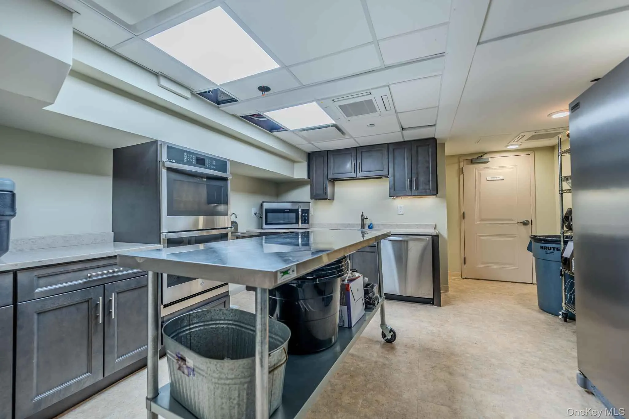 2 Richmond Road, Hempstead, NY, 2 Rooms Rooms,1 BathroomBathrooms,Residential,For Rent,Richmond,0,1006236 2 Richmond Road, Hempstead, NY, 2 Rooms Rooms,1 BathroomBathrooms,Residential,For Rent,Richmond,0,1006236