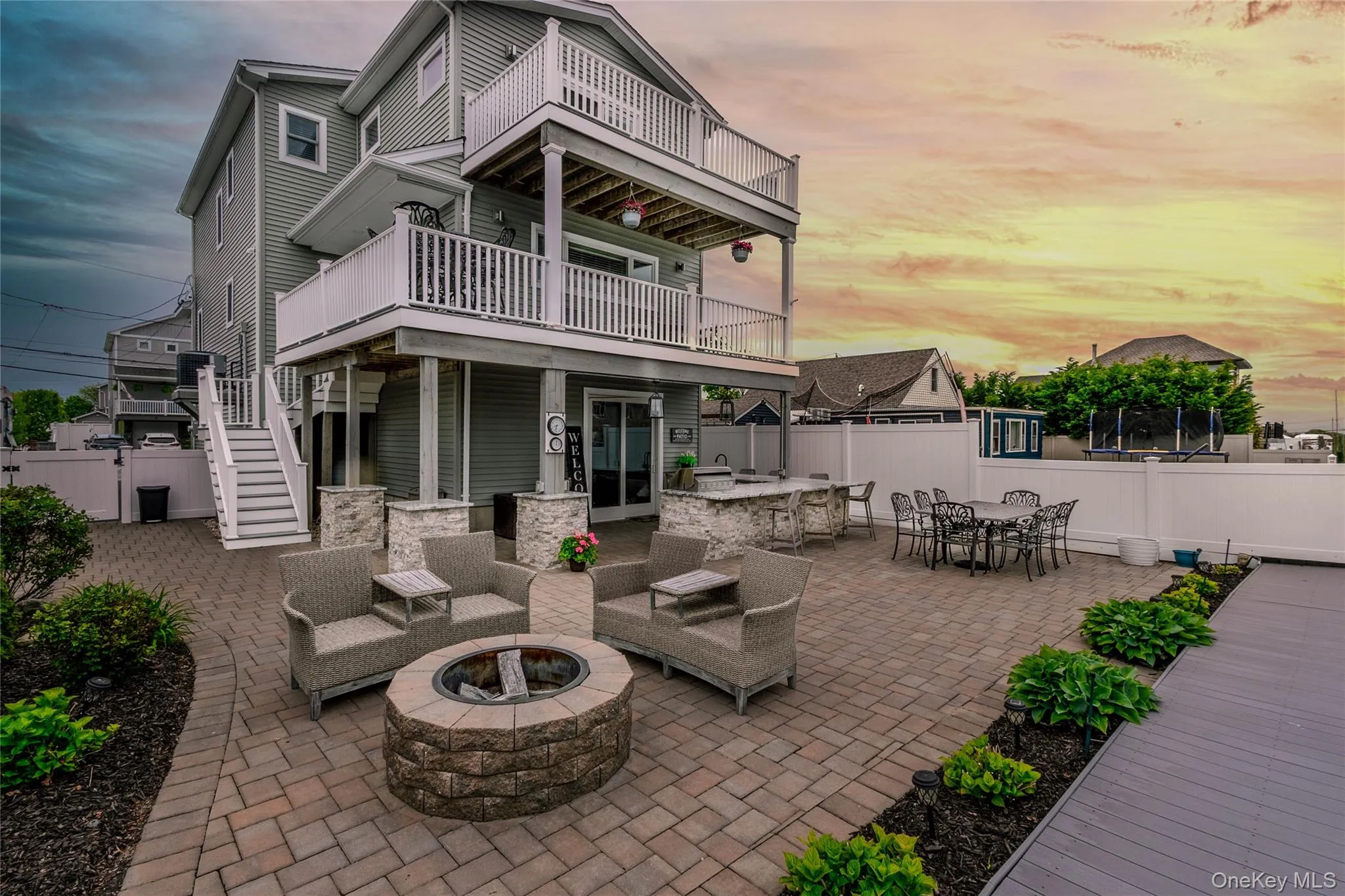 19 Pershing Avenue, Babylon, NY, 3 Bedrooms Bedrooms, 4 Rooms Rooms,2 BathroomsBathrooms,Residential,For Rent,Pershing,0,1006240 19 Pershing Avenue, Babylon, NY, 3 Bedrooms Bedrooms, 4 Rooms Rooms,2 BathroomsBathrooms,Residential,For Rent,Pershing,0,1006240