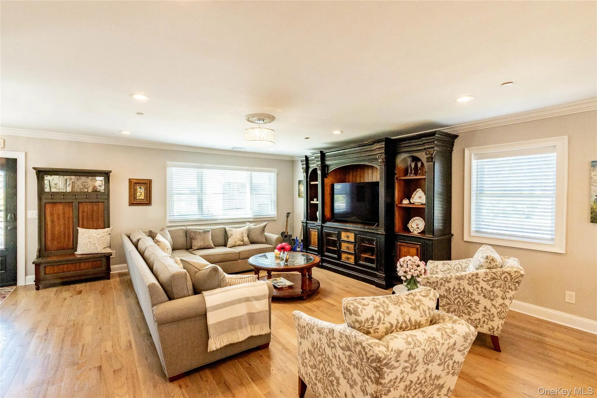 19 Pershing Avenue, Babylon, NY, 3 Bedrooms Bedrooms, 4 Rooms Rooms,2 BathroomsBathrooms,Residential,For Rent,Pershing,0,1006240 19 Pershing Avenue, Babylon, NY, 3 Bedrooms Bedrooms, 4 Rooms Rooms,2 BathroomsBathrooms,Residential,For Rent,Pershing,0,1006240