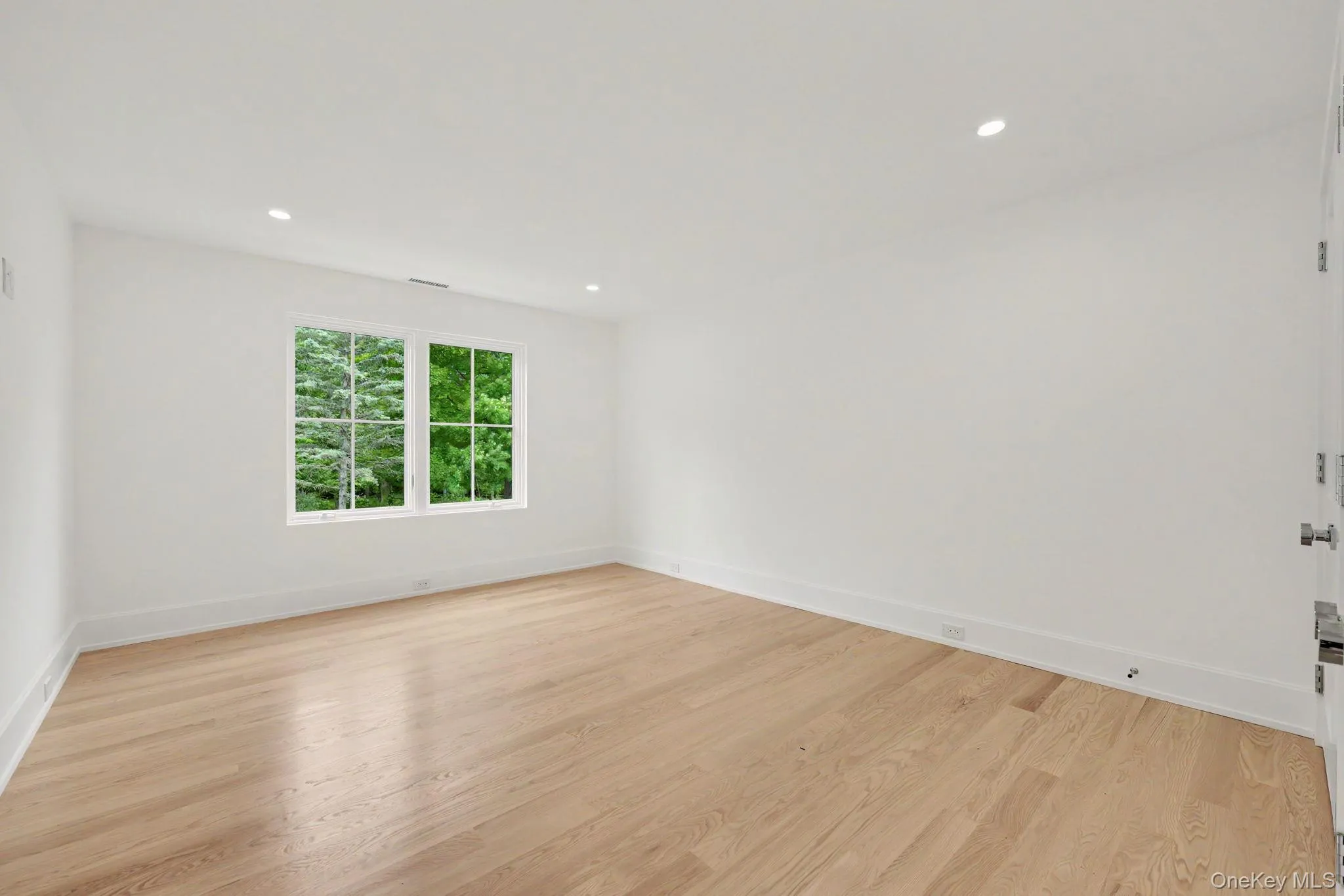 1076 Westover Road, Stamford, CT, 4 Bedrooms Bedrooms, 10 Rooms Rooms,4 BathroomsBathrooms,Residential,For Rent,Westover,0,1006242 1076 Westover Road, Stamford, CT, 4 Bedrooms Bedrooms, 10 Rooms Rooms,4 BathroomsBathrooms,Residential,For Rent,Westover,0,1006242