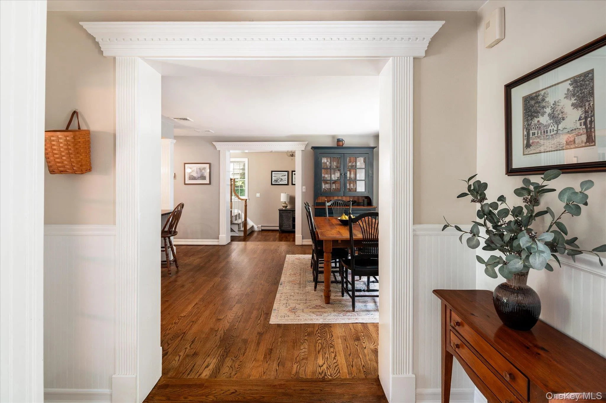 Foyer Leading to Dining Area and Kitchen Foyer Leading to Dining Area and Kitchen