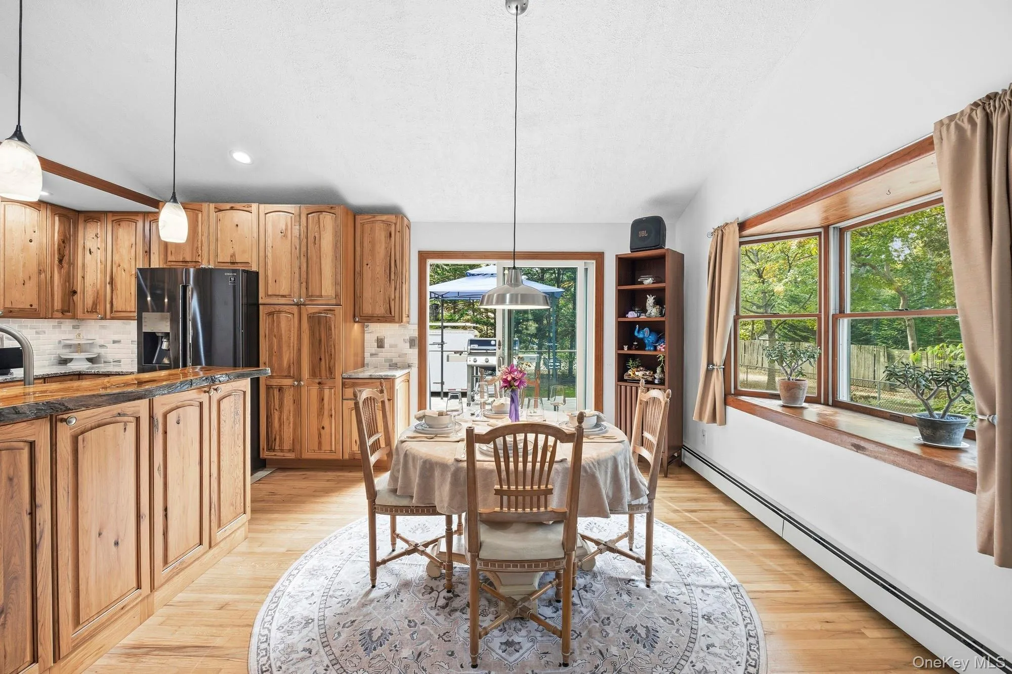 1 Amagansett Drive, East Hampton, NY, 3 Bedrooms Bedrooms, 5 Rooms Rooms,2 BathroomsBathrooms,Residential,For Rent,Amagansett,0,1006251 1 Amagansett Drive, East Hampton, NY, 3 Bedrooms Bedrooms, 5 Rooms Rooms,2 BathroomsBathrooms,Residential,For Rent,Amagansett,0,1006251