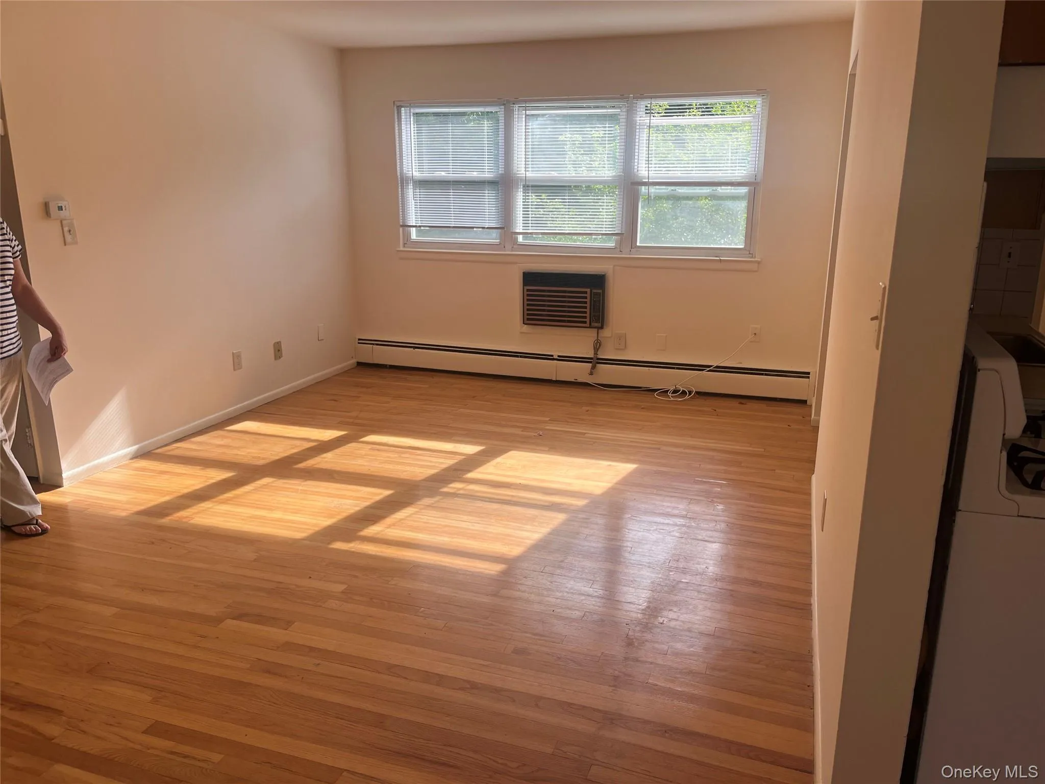 97B Middletown Road, Orangetown, NY, 2 Bedrooms Bedrooms, 4 Rooms Rooms,1 BathroomBathrooms,Residential Lease,For Rent,Middletown,0,1006253 97B Middletown Road, Orangetown, NY, 2 Bedrooms Bedrooms, 4 Rooms Rooms,1 BathroomBathrooms,Residential Lease,For Rent,Middletown,0,1006253