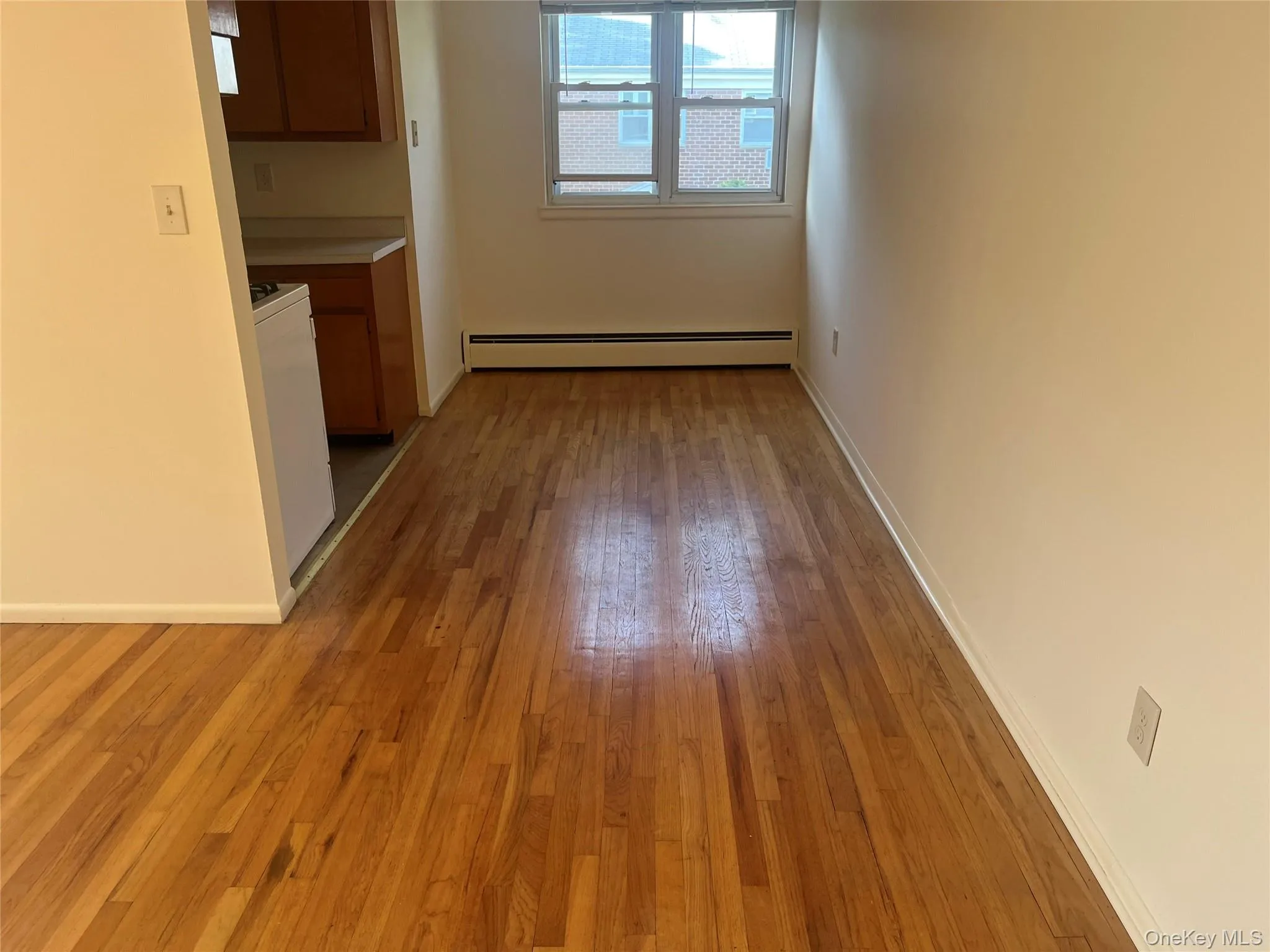97B Middletown Road, Orangetown, NY, 2 Bedrooms Bedrooms, 4 Rooms Rooms,1 BathroomBathrooms,Residential Lease,For Rent,Middletown,0,1006253 97B Middletown Road, Orangetown, NY, 2 Bedrooms Bedrooms, 4 Rooms Rooms,1 BathroomBathrooms,Residential Lease,For Rent,Middletown,0,1006253