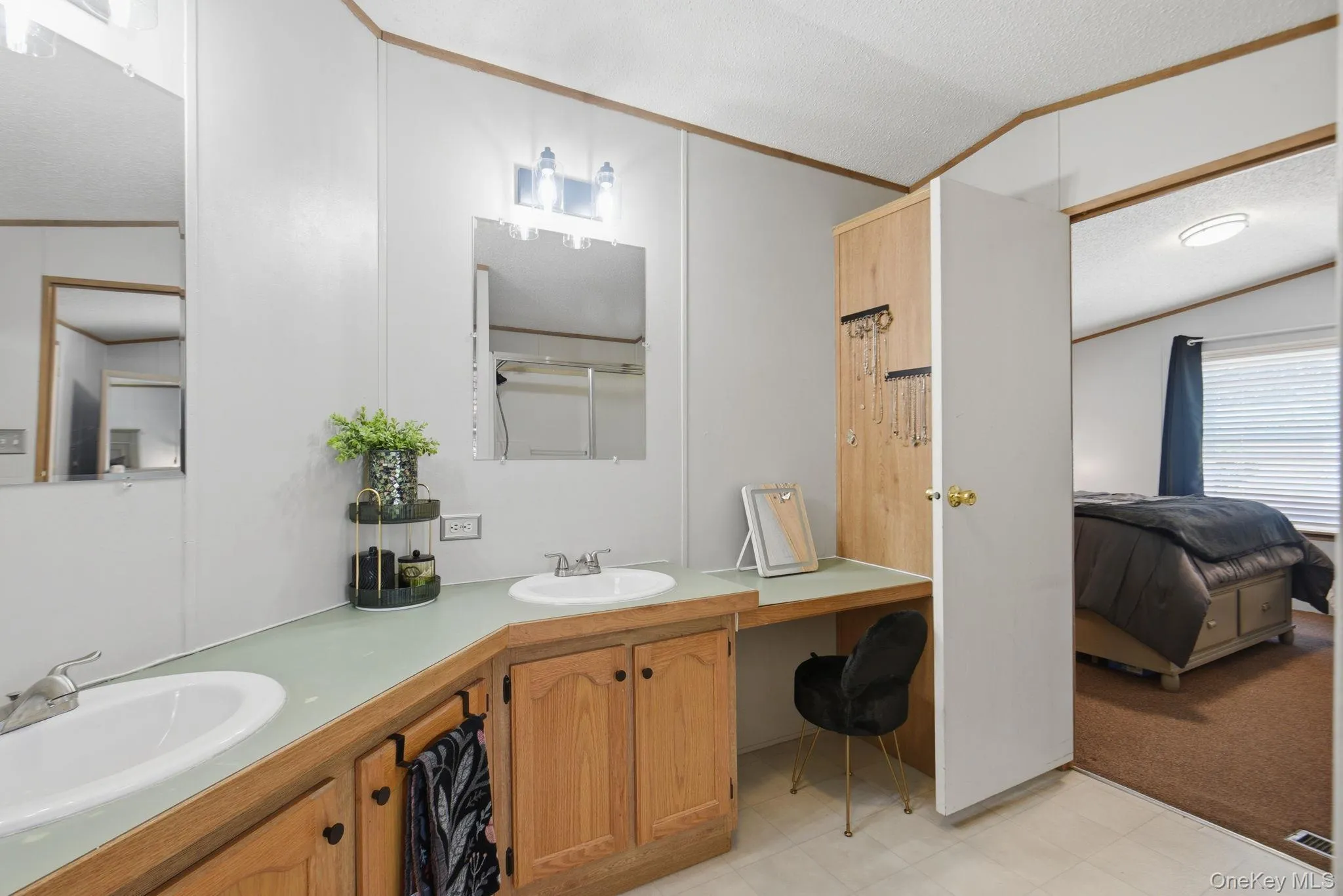 12 Hidden Valley Drive, Wallkill, NY, 2 Bedrooms Bedrooms, 5 Rooms Rooms,2 BathroomsBathrooms,Residential,For Rent,Hidden Valley,0,1006256 12 Hidden Valley Drive, Wallkill, NY, 2 Bedrooms Bedrooms, 5 Rooms Rooms,2 BathroomsBathrooms,Residential,For Rent,Hidden Valley,0,1006256