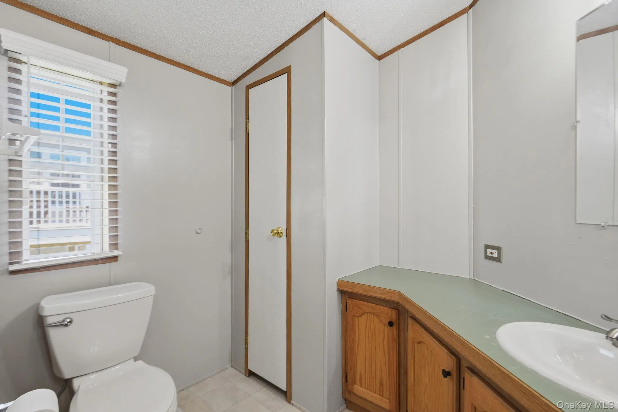12 Hidden Valley Drive, Wallkill, NY, 2 Bedrooms Bedrooms, 5 Rooms Rooms,2 BathroomsBathrooms,Residential,For Rent,Hidden Valley,0,1006256 12 Hidden Valley Drive, Wallkill, NY, 2 Bedrooms Bedrooms, 5 Rooms Rooms,2 BathroomsBathrooms,Residential,For Rent,Hidden Valley,0,1006256