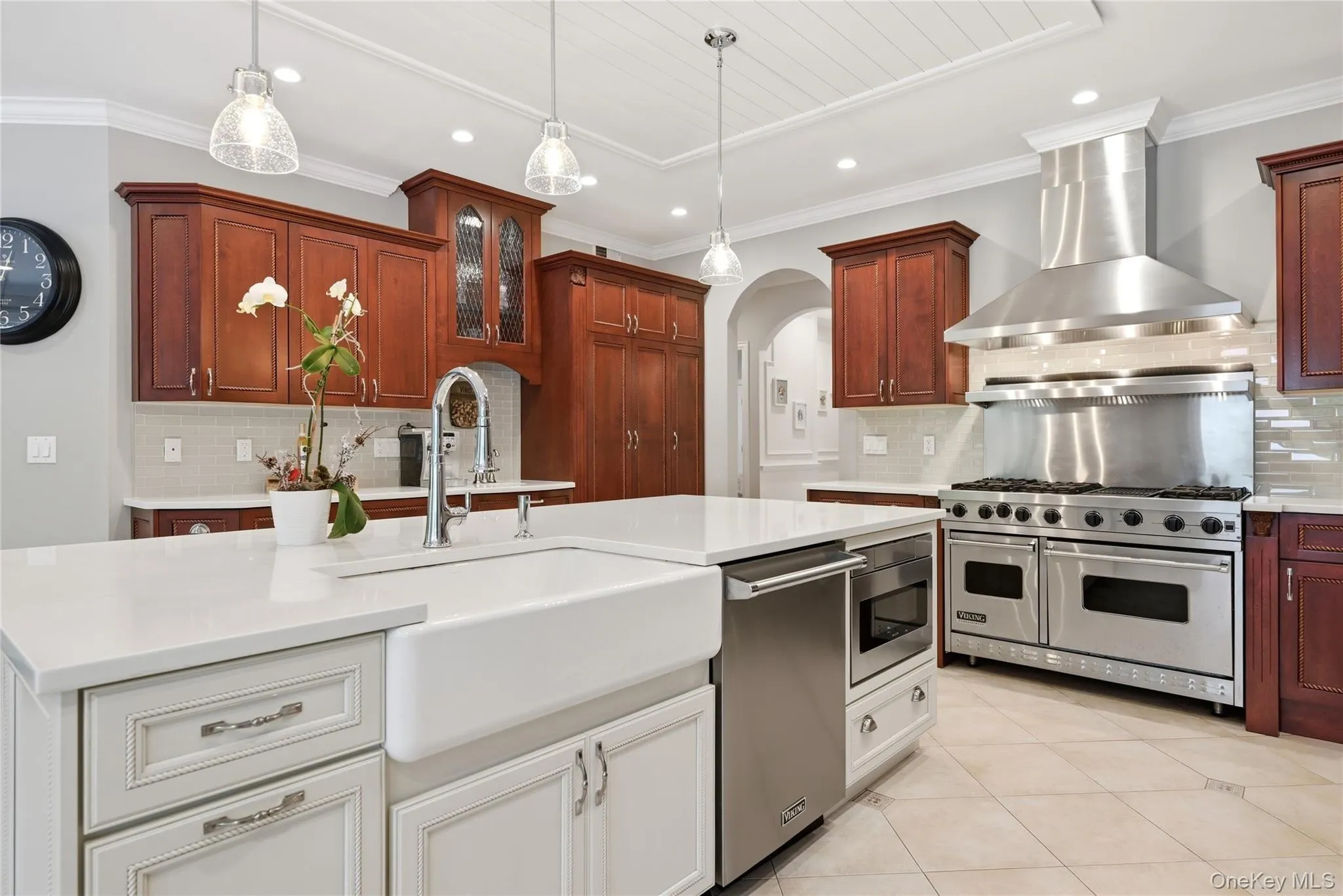 58 South Path, Riverhead, NY, 6 Bedrooms Bedrooms, 14 Rooms Rooms,5 BathroomsBathrooms,Residential,For Rent,South,0,1006261 58 South Path, Riverhead, NY, 6 Bedrooms Bedrooms, 14 Rooms Rooms,5 BathroomsBathrooms,Residential,For Rent,South,0,1006261