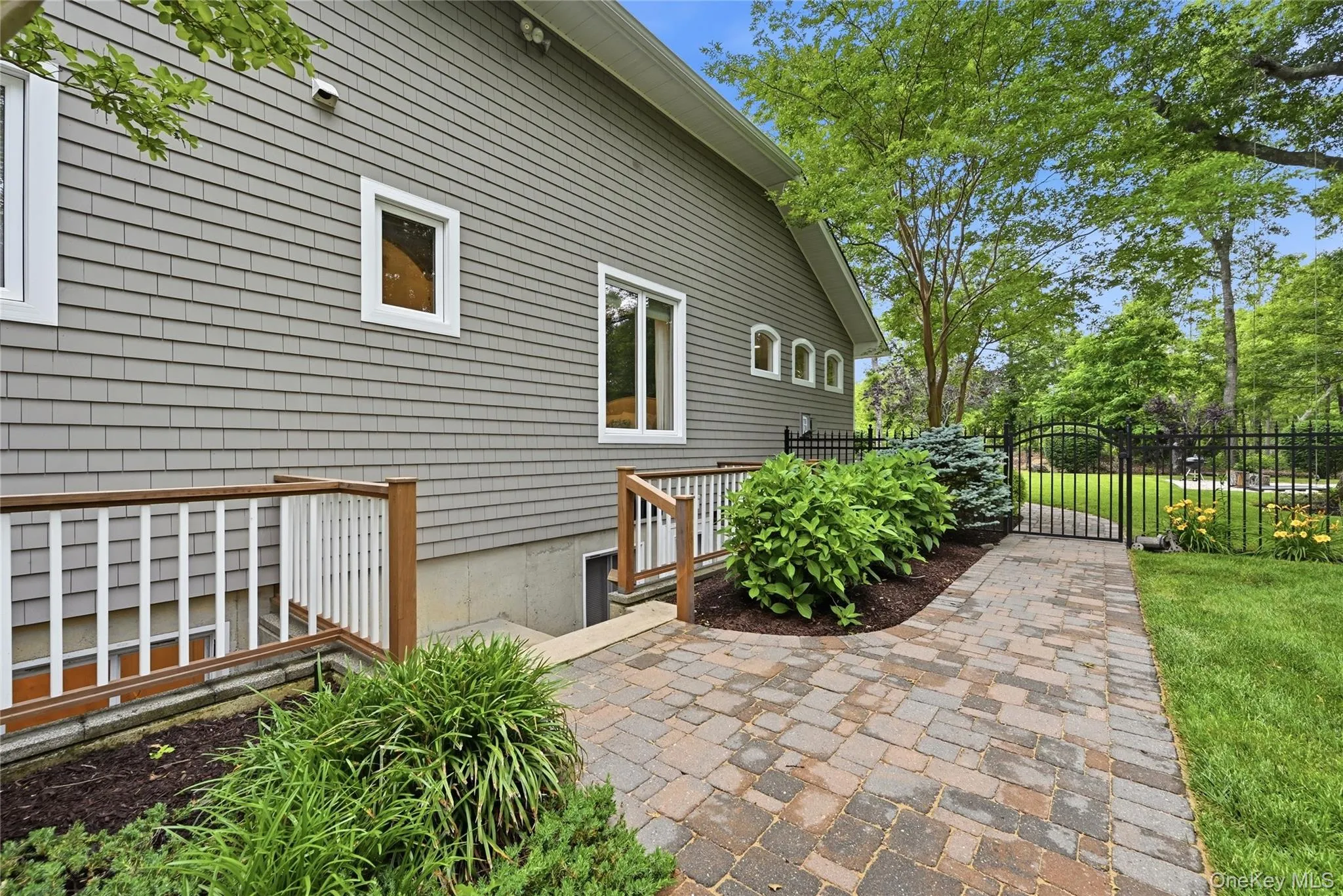 58 South Path, Riverhead, NY, 6 Bedrooms Bedrooms, 14 Rooms Rooms,5 BathroomsBathrooms,Residential,For Rent,South,0,1006261 58 South Path, Riverhead, NY, 6 Bedrooms Bedrooms, 14 Rooms Rooms,5 BathroomsBathrooms,Residential,For Rent,South,0,1006261