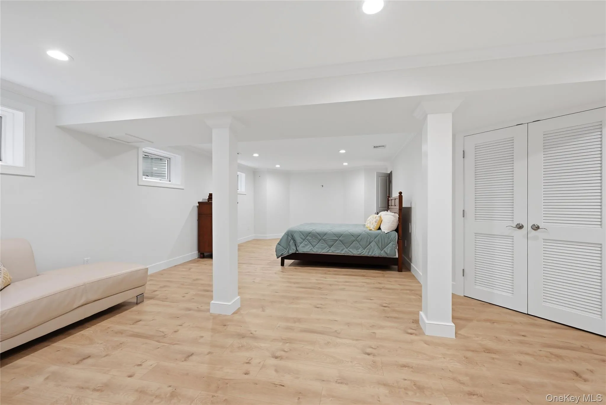 58 South Path, Riverhead, NY, 6 Bedrooms Bedrooms, 14 Rooms Rooms,5 BathroomsBathrooms,Residential,For Rent,South,0,1006261 58 South Path, Riverhead, NY, 6 Bedrooms Bedrooms, 14 Rooms Rooms,5 BathroomsBathrooms,Residential,For Rent,South,0,1006261