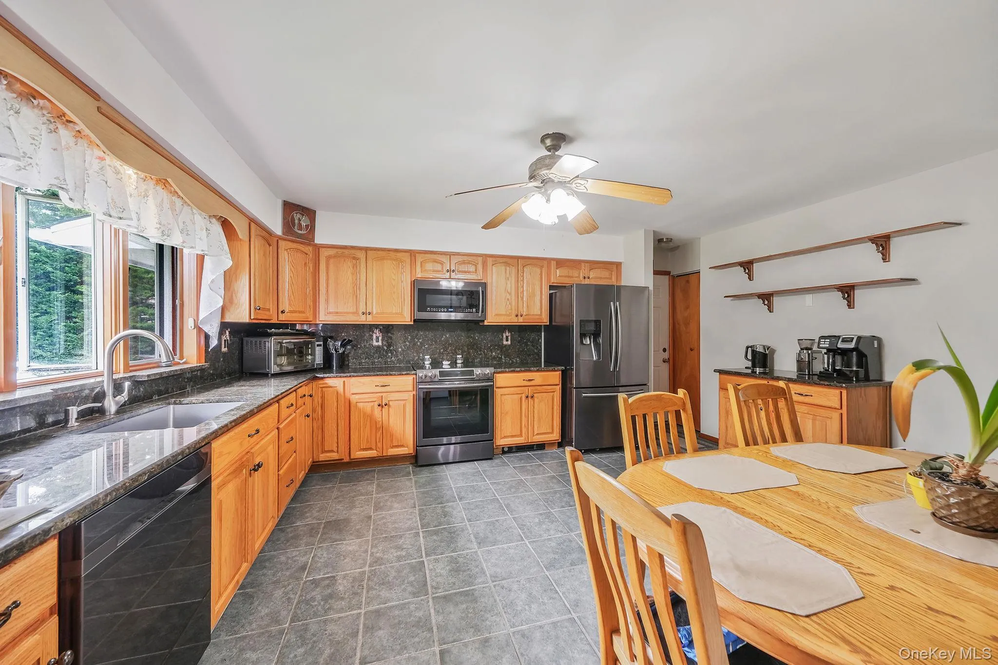 202 Waverly Avenue, Brookhaven, NY, 3 Bedrooms Bedrooms, 9 Rooms Rooms,3 BathroomsBathrooms,Residential,For Rent,Waverly,0,1006267 202 Waverly Avenue, Brookhaven, NY, 3 Bedrooms Bedrooms, 9 Rooms Rooms,3 BathroomsBathrooms,Residential,For Rent,Waverly,0,1006267