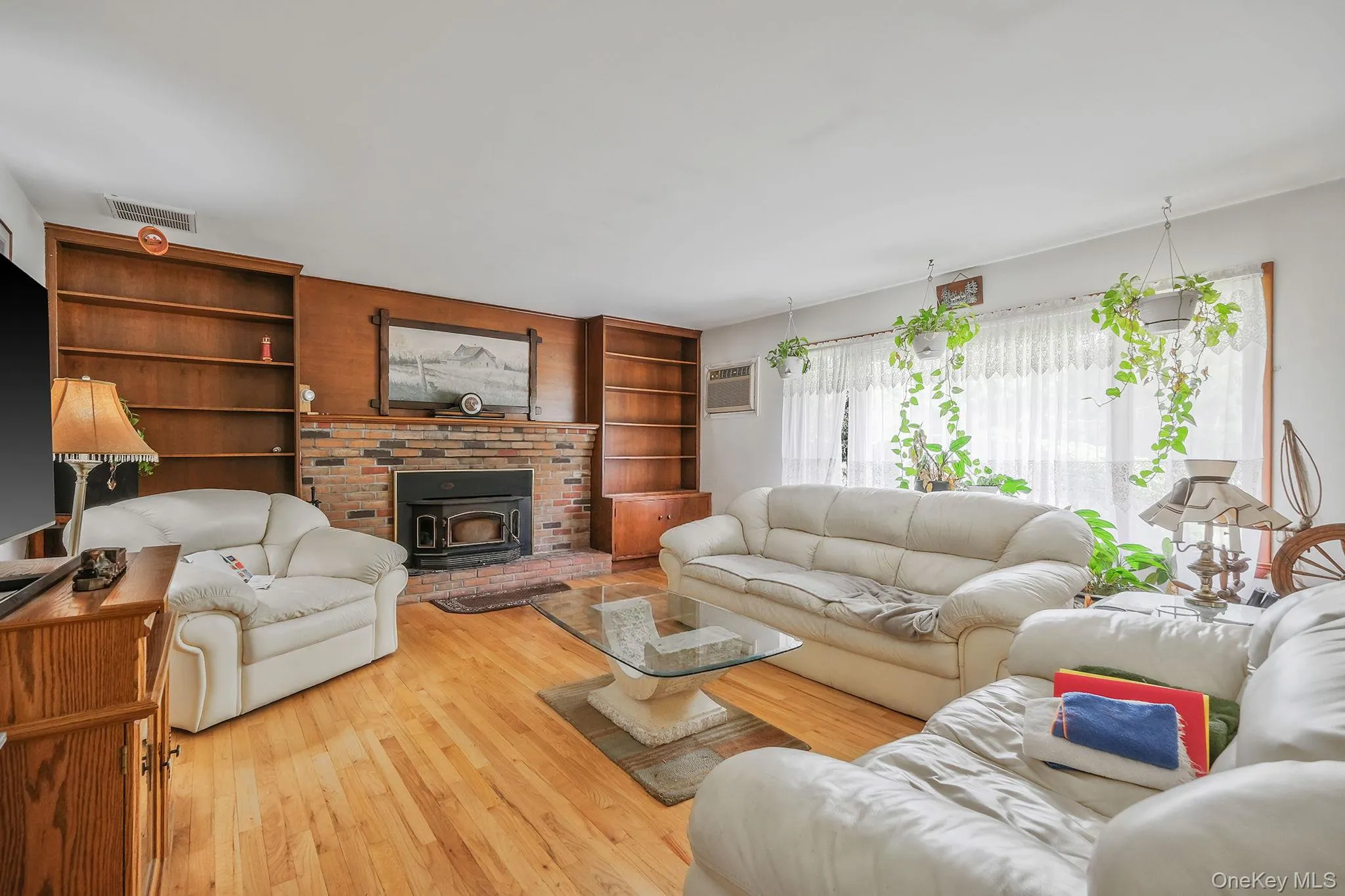 202 Waverly Avenue, Brookhaven, NY, 3 Bedrooms Bedrooms, 9 Rooms Rooms,3 BathroomsBathrooms,Residential,For Rent,Waverly,0,1006267 202 Waverly Avenue, Brookhaven, NY, 3 Bedrooms Bedrooms, 9 Rooms Rooms,3 BathroomsBathrooms,Residential,For Rent,Waverly,0,1006267