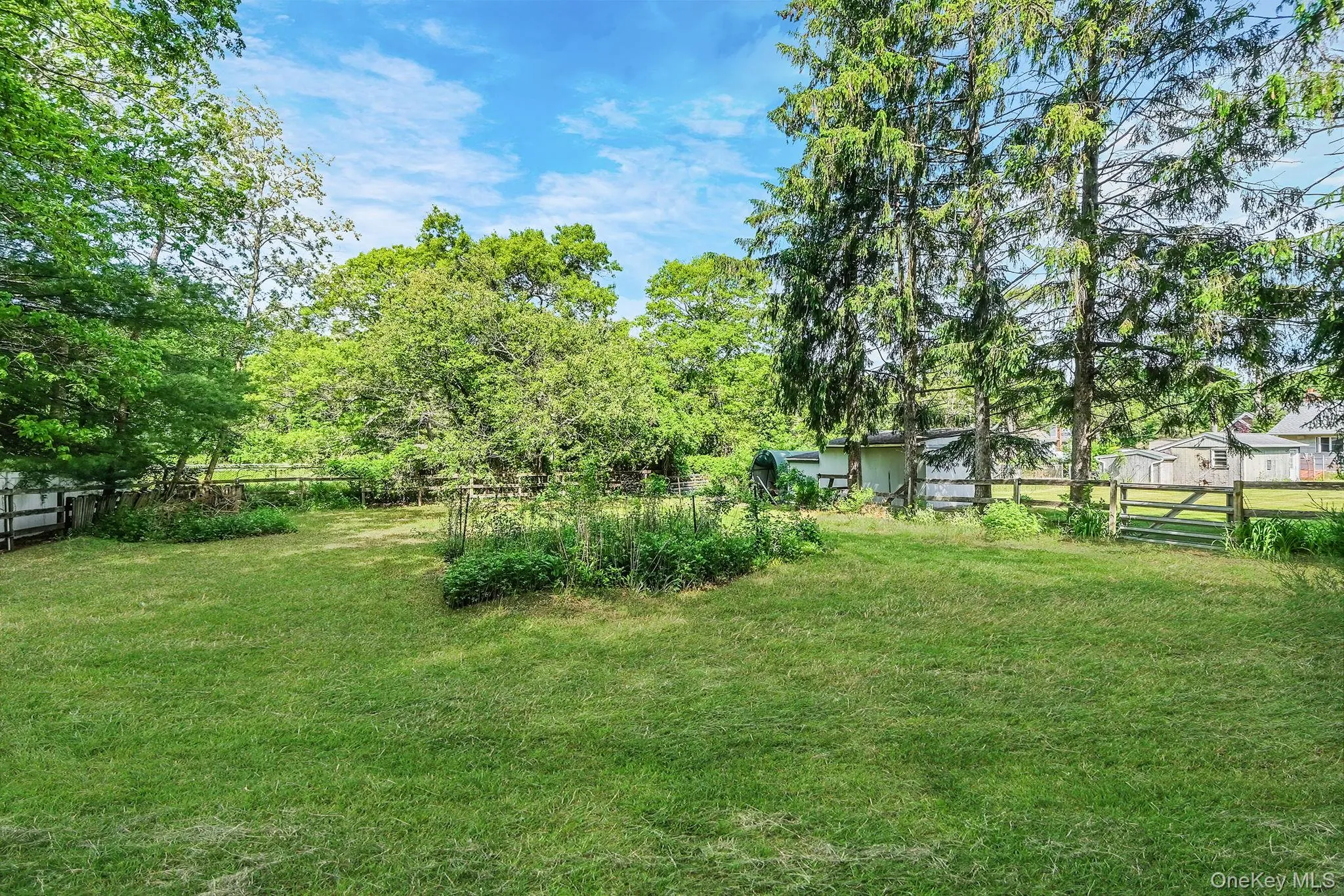 202 Waverly Avenue, Brookhaven, NY, 3 Bedrooms Bedrooms, 9 Rooms Rooms,3 BathroomsBathrooms,Residential,For Rent,Waverly,0,1006267 202 Waverly Avenue, Brookhaven, NY, 3 Bedrooms Bedrooms, 9 Rooms Rooms,3 BathroomsBathrooms,Residential,For Rent,Waverly,0,1006267